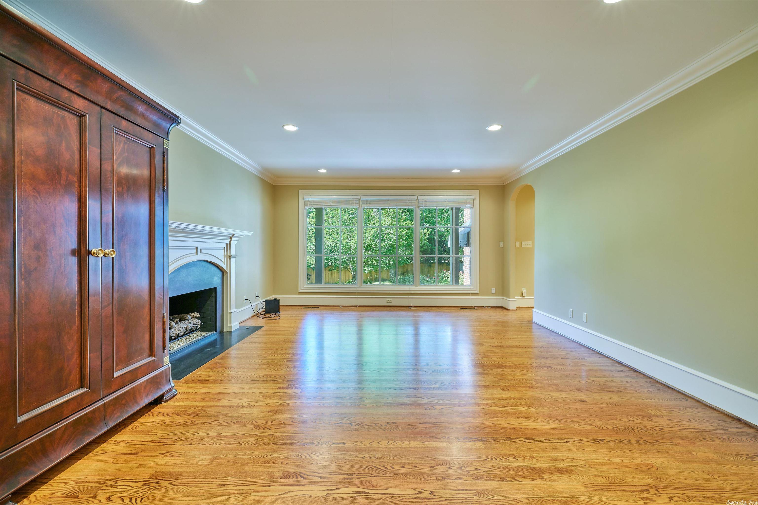 CHENAL VALLEY SOLOGNE CIRCLE - Residential