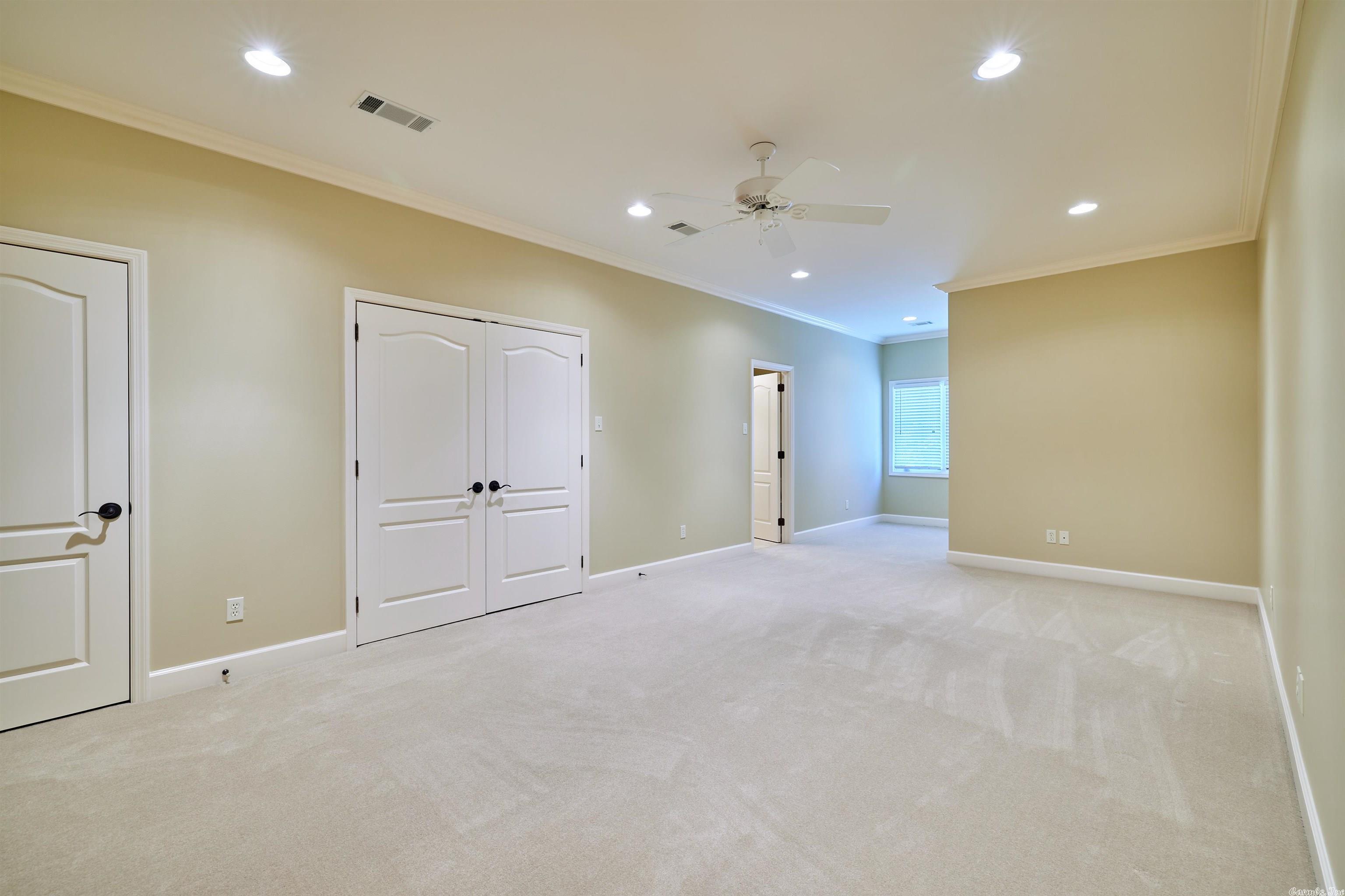 CHENAL VALLEY SOLOGNE CIRCLE - Residential