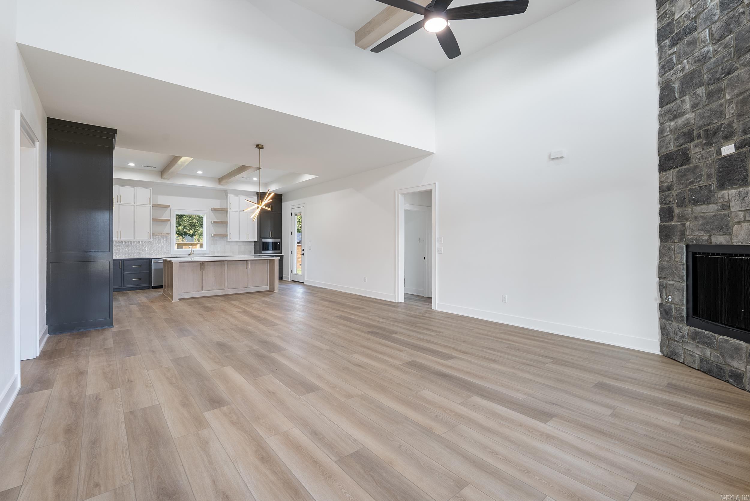 EAST MEADOW - Residential