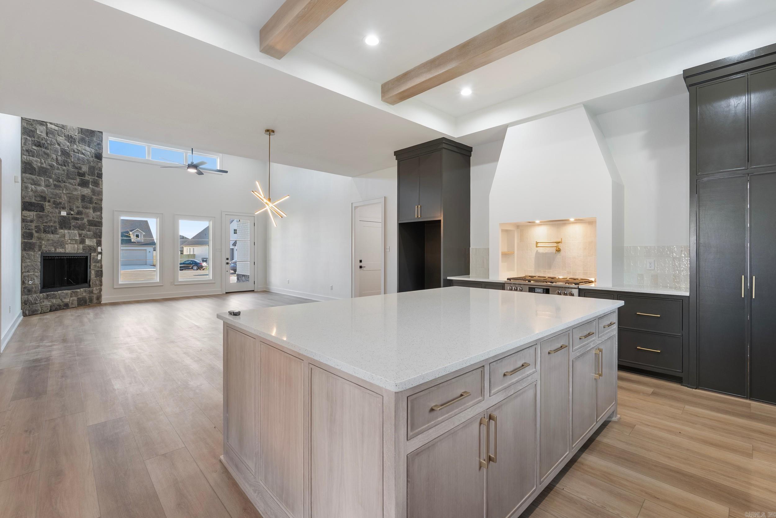 EAST MEADOW - Residential