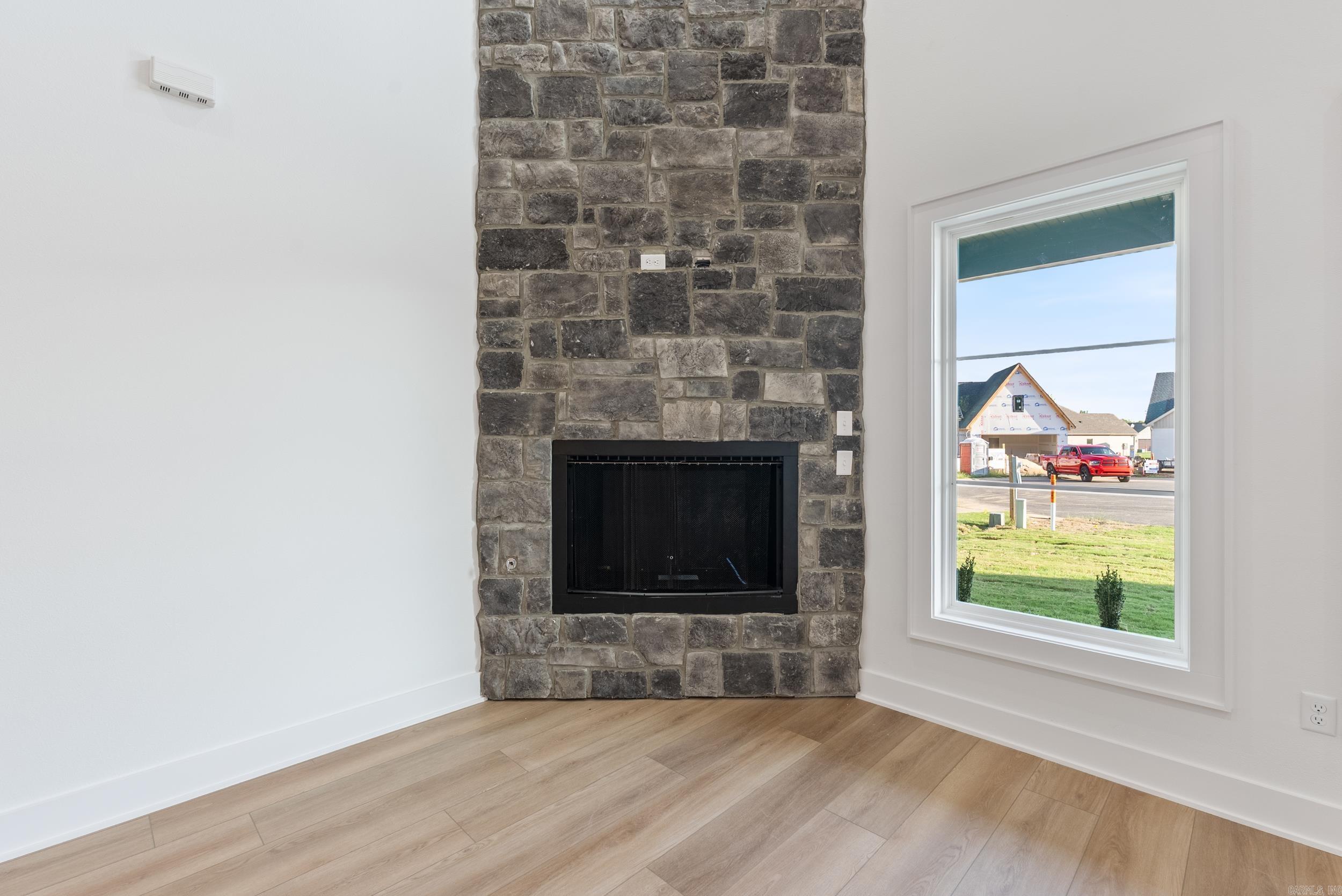 EAST MEADOW - Residential
