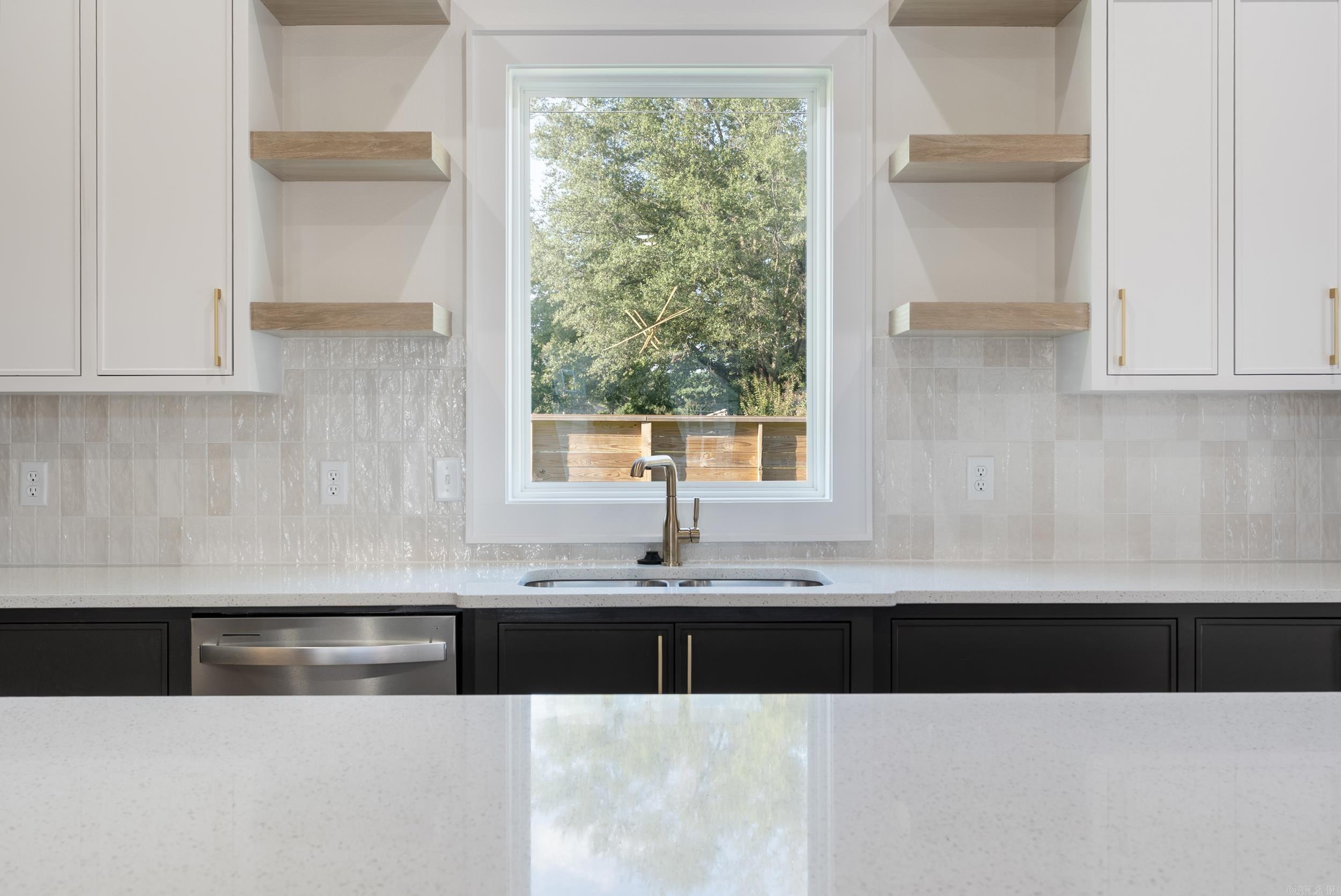 EAST MEADOW - Residential