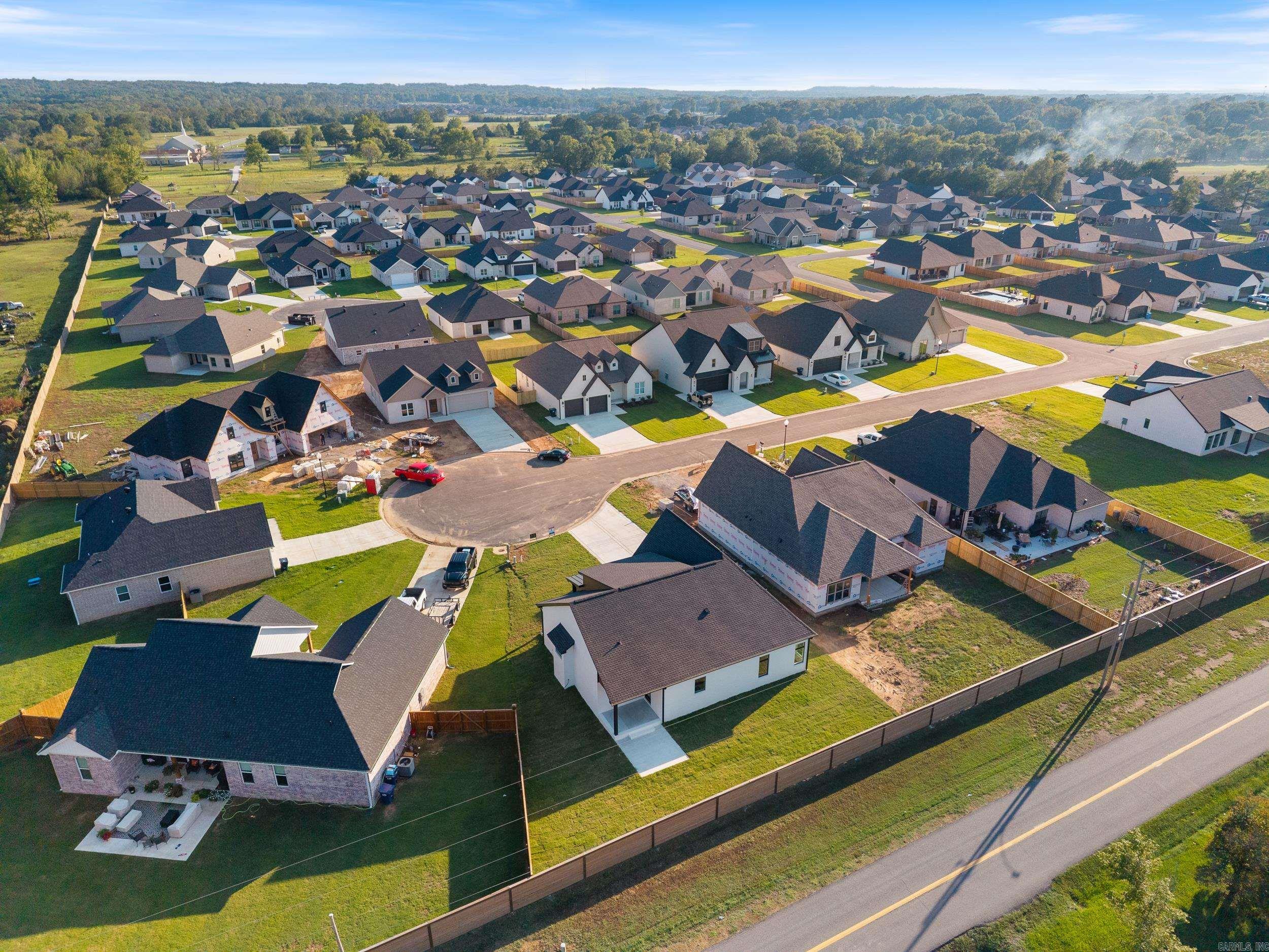 EAST MEADOW - Residential