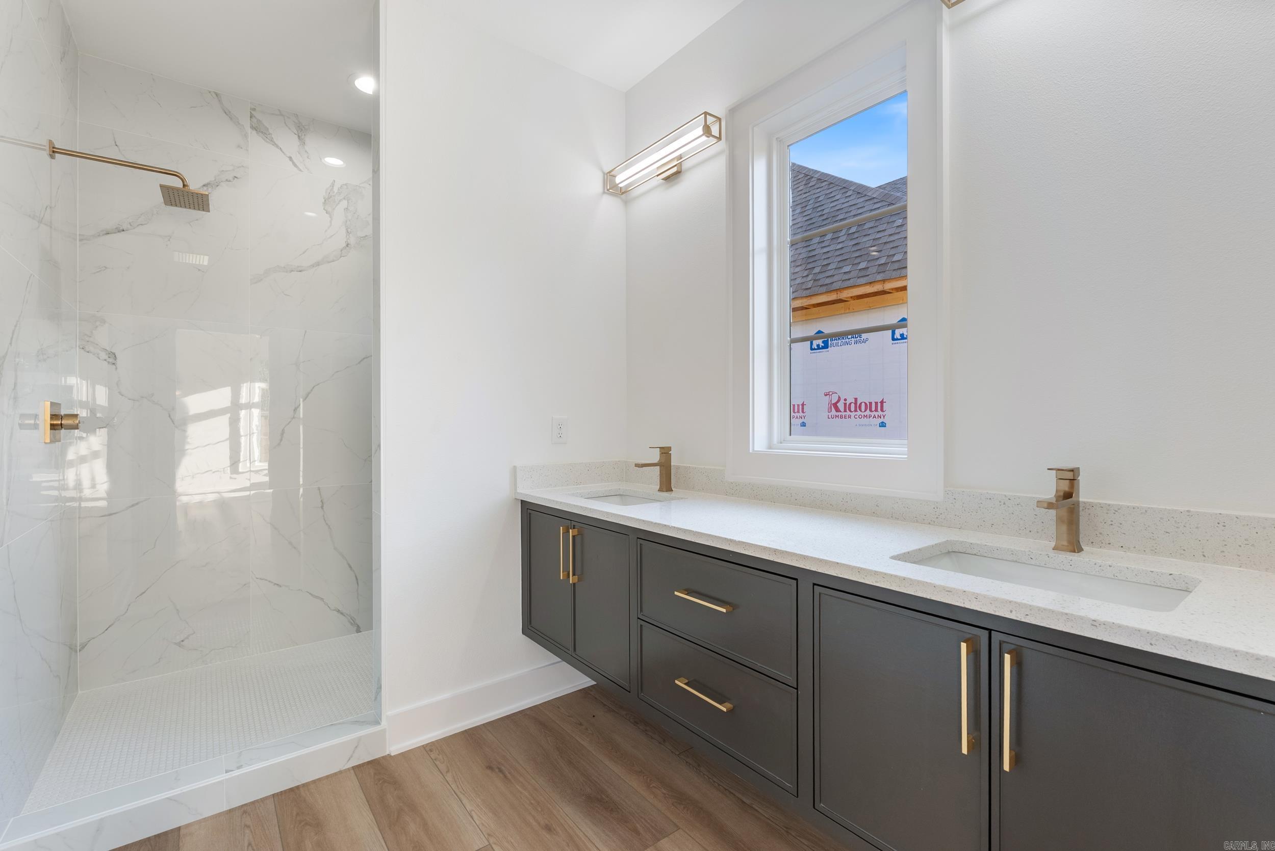 EAST MEADOW - Residential