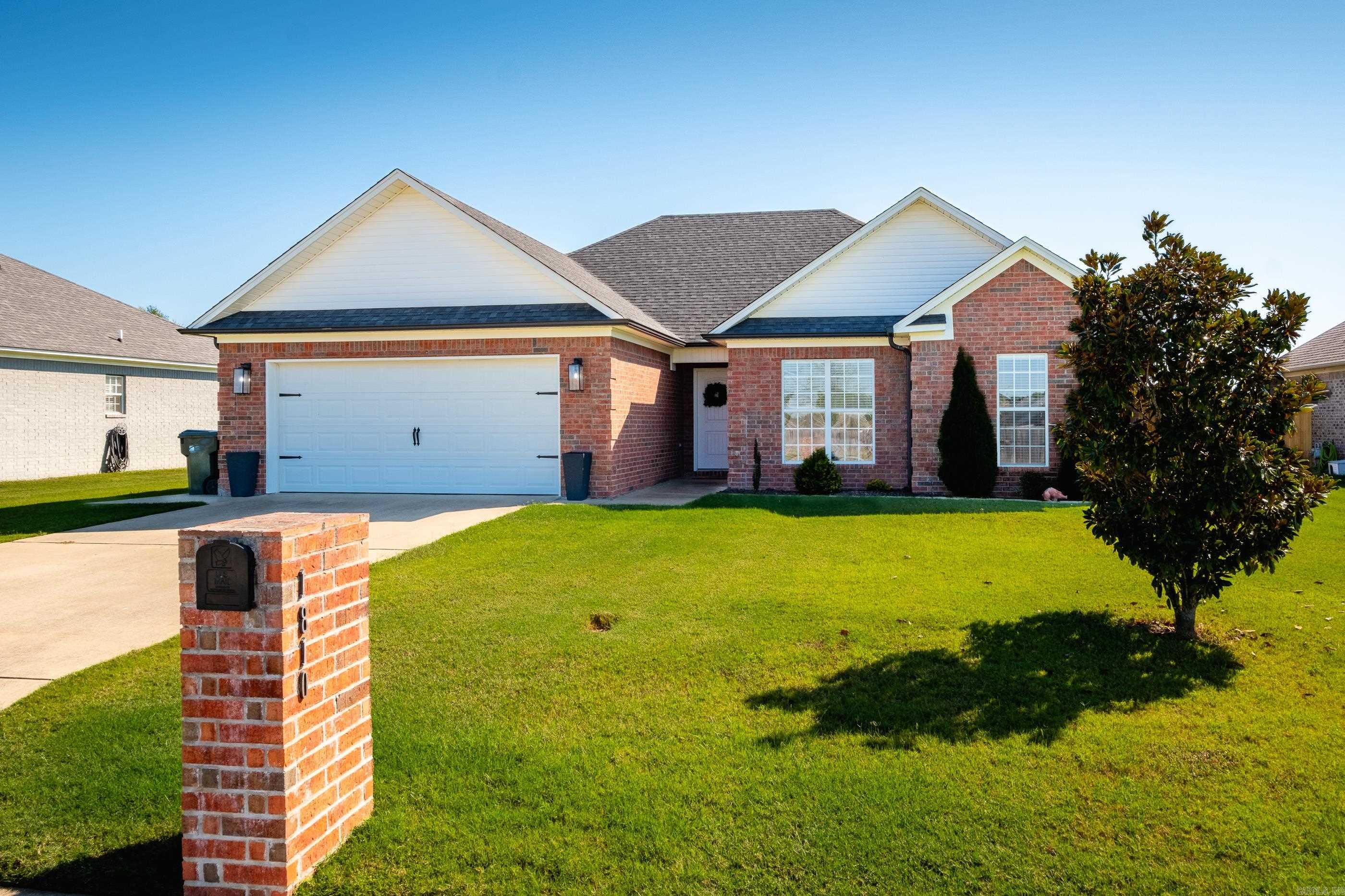 MAKENNA COVE - Residential