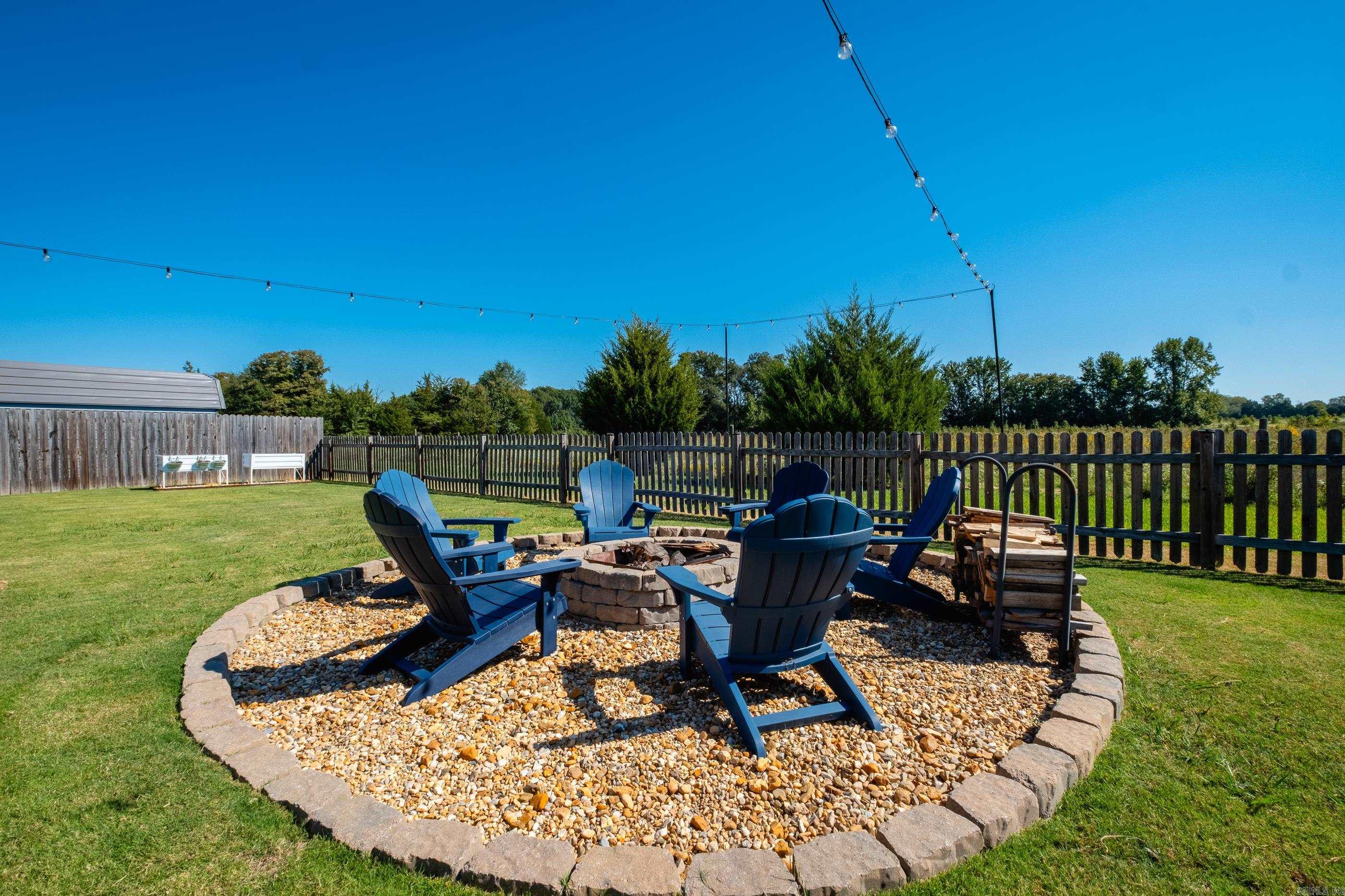 MAKENNA COVE - Residential