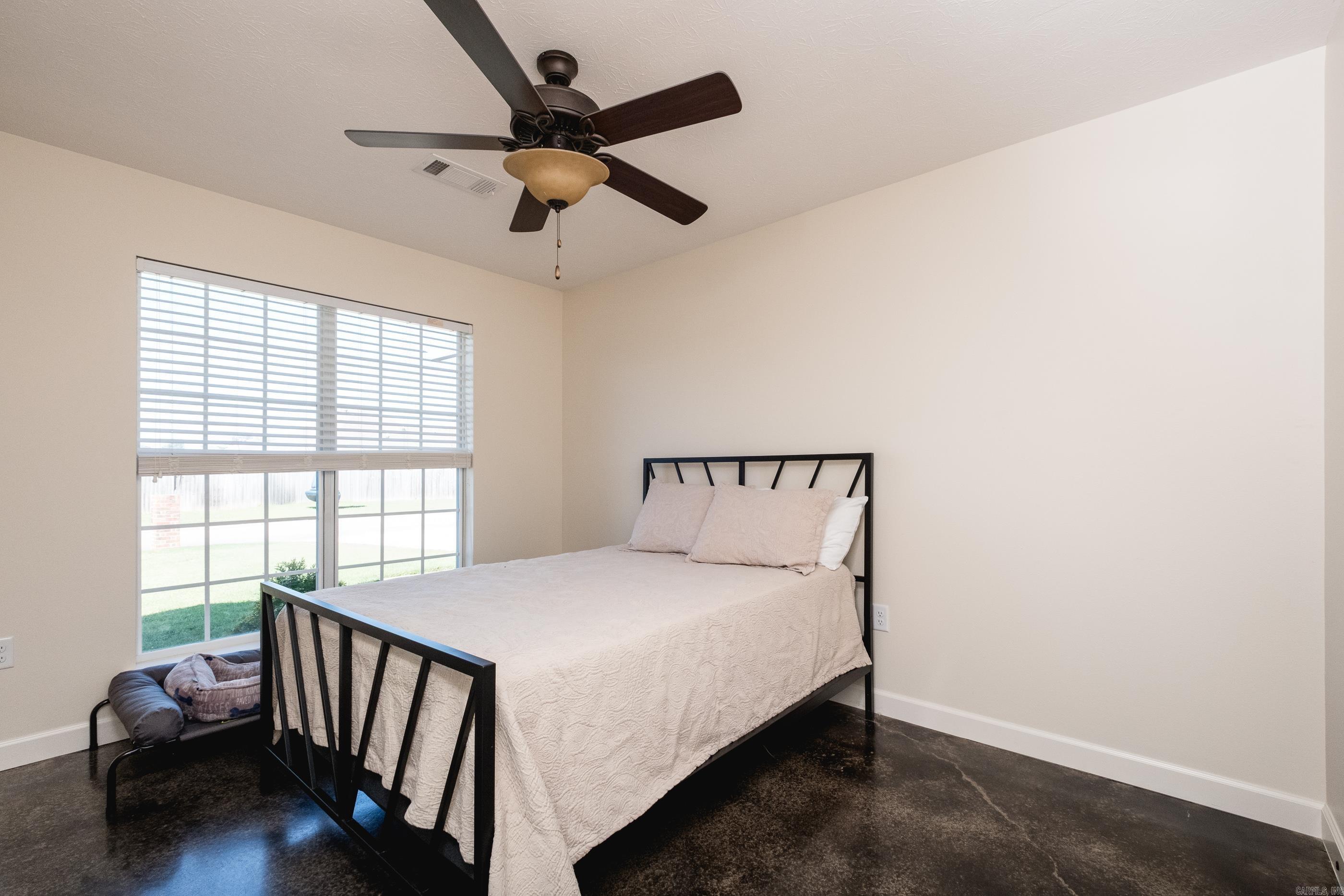 MAKENNA COVE - Residential