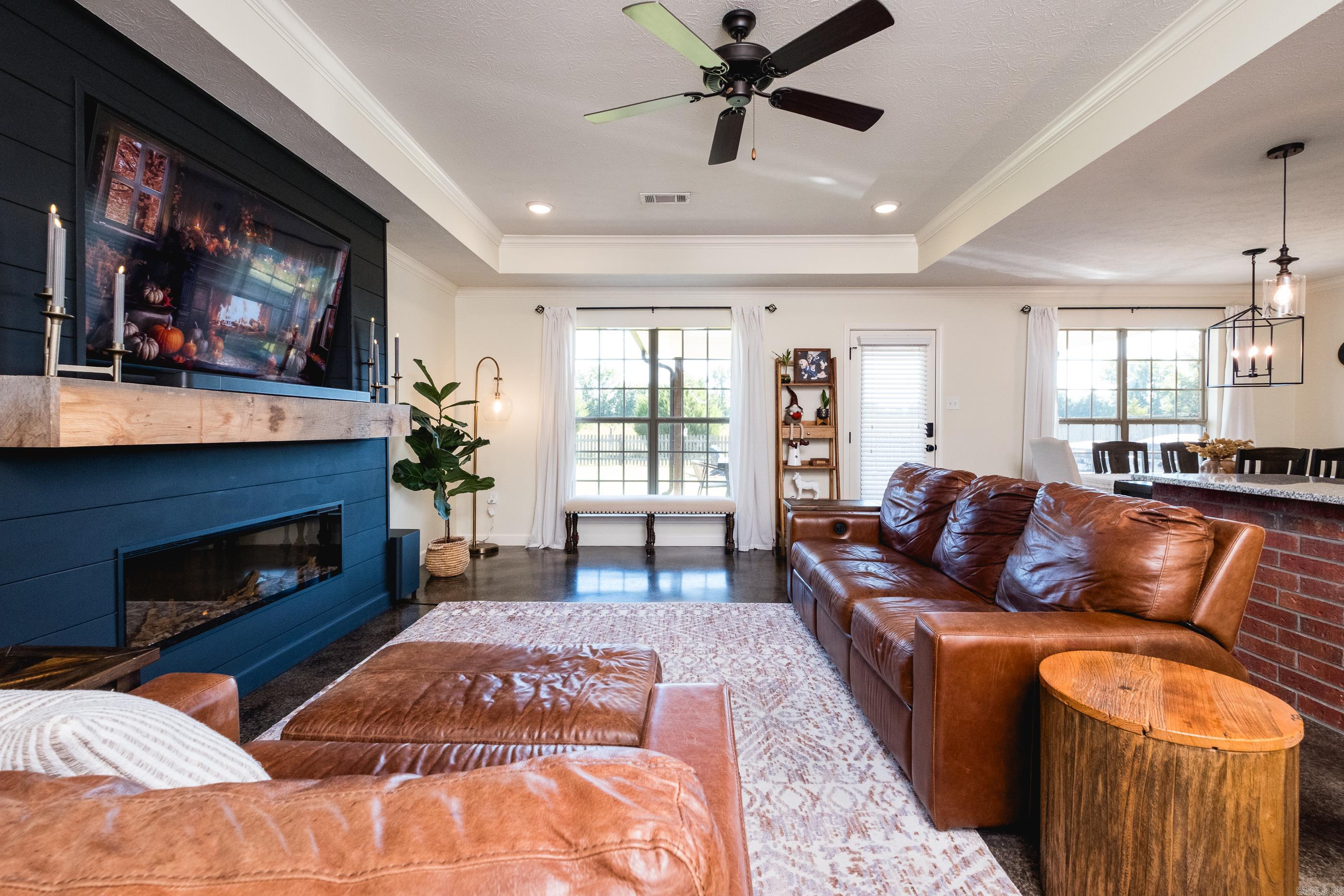 MAKENNA COVE - Residential