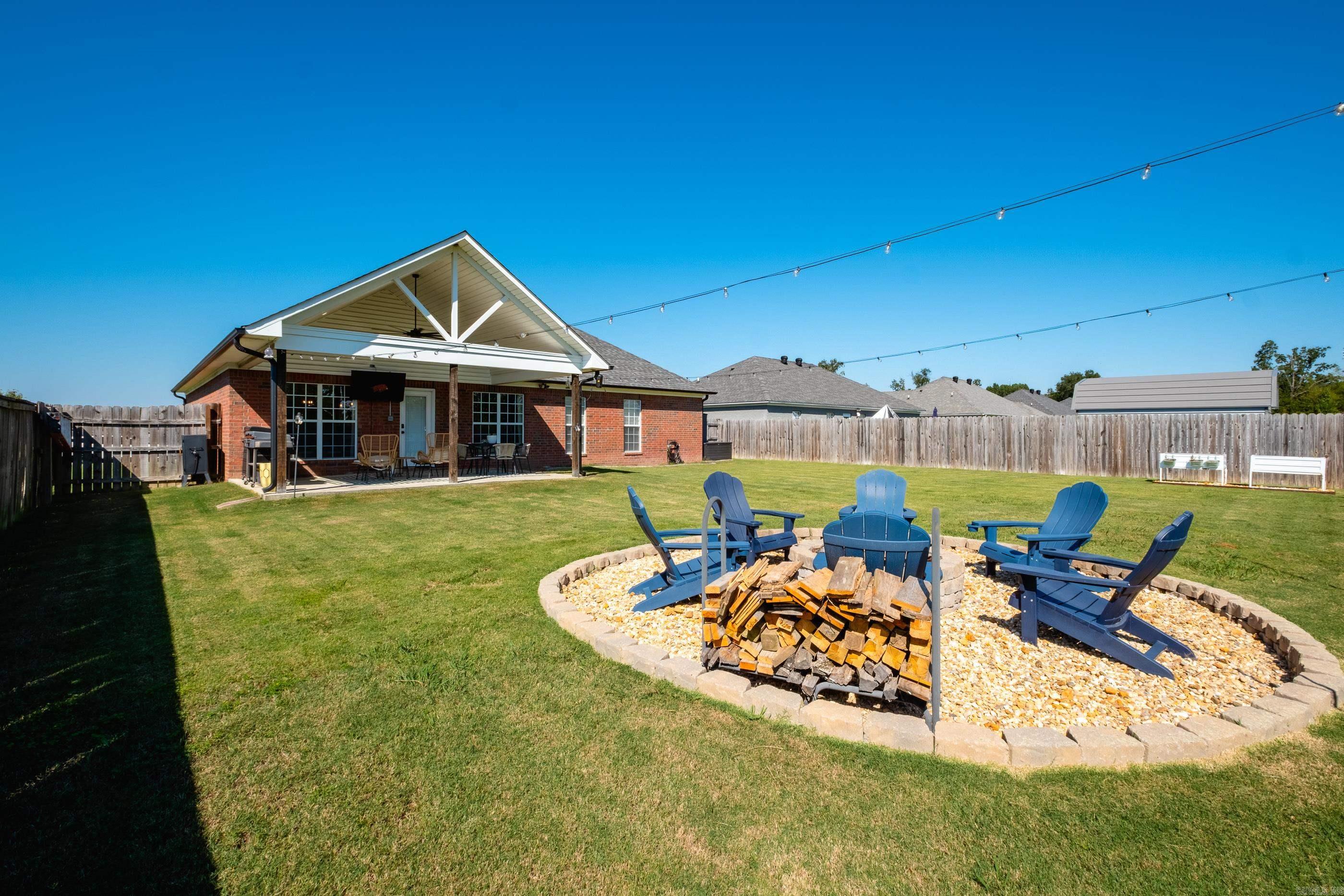 MAKENNA COVE - Residential