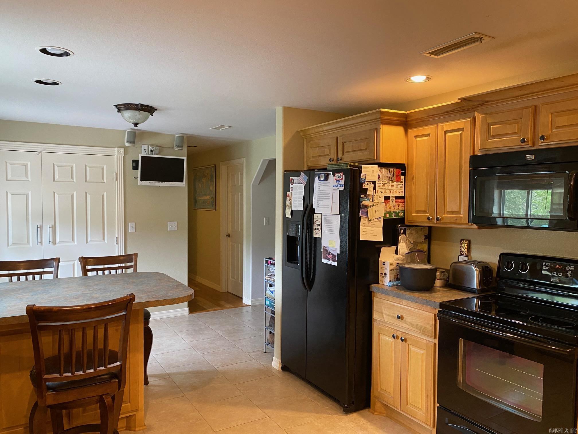 WYLDE WOOD VILL - Residential