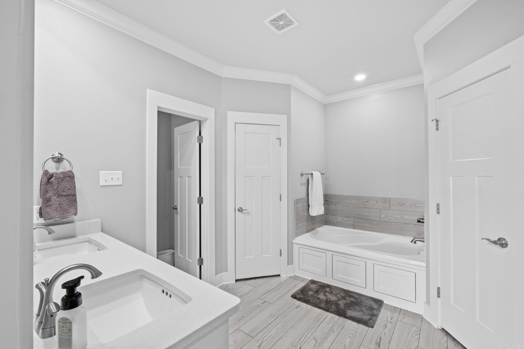 CARNAHAN VILLAGE SUB - Residential