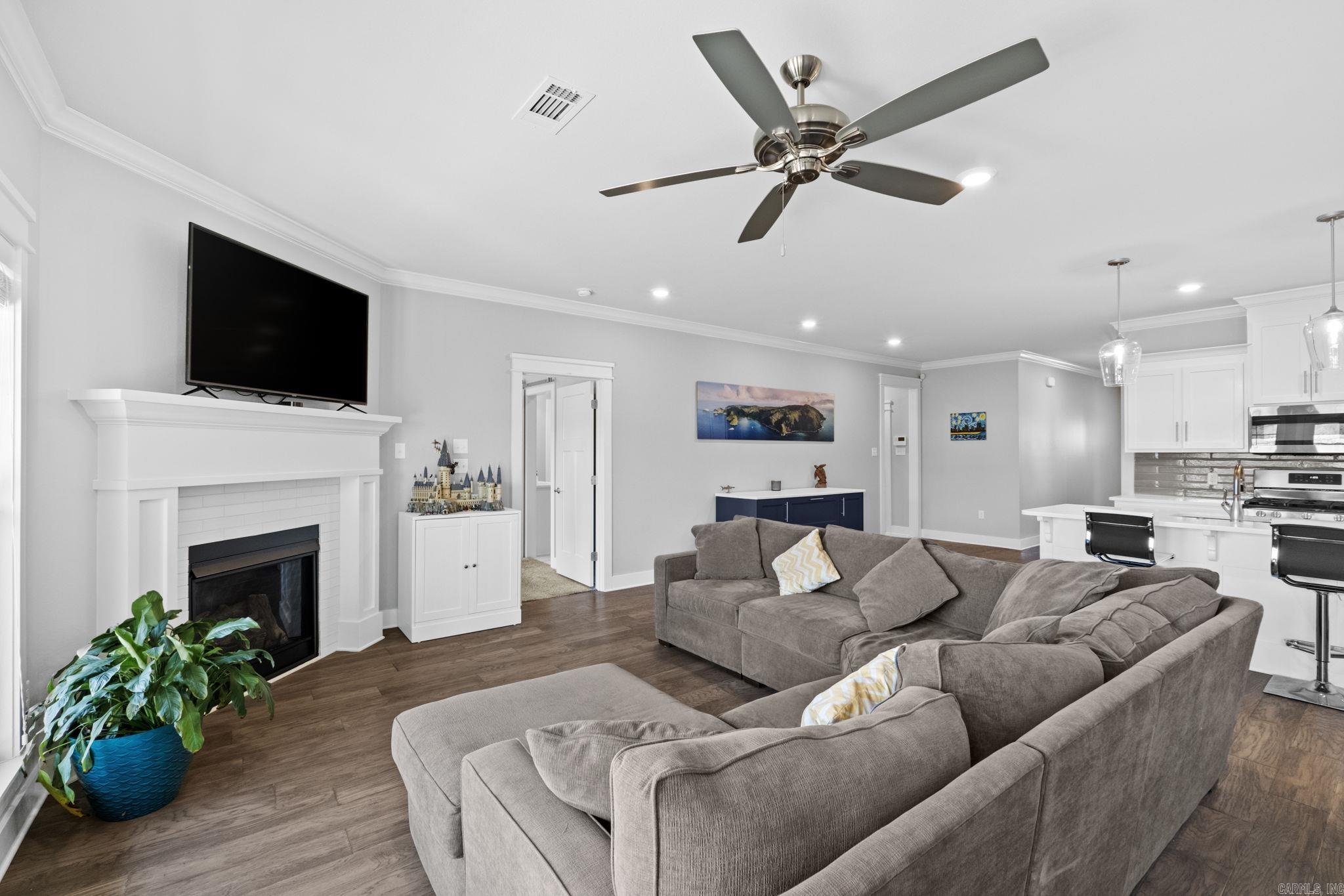 CARNAHAN VILLAGE SUB - Residential