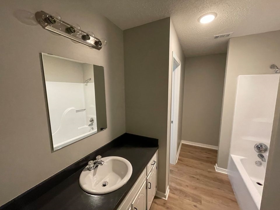 Con-Ark I-40 - Residential Lease