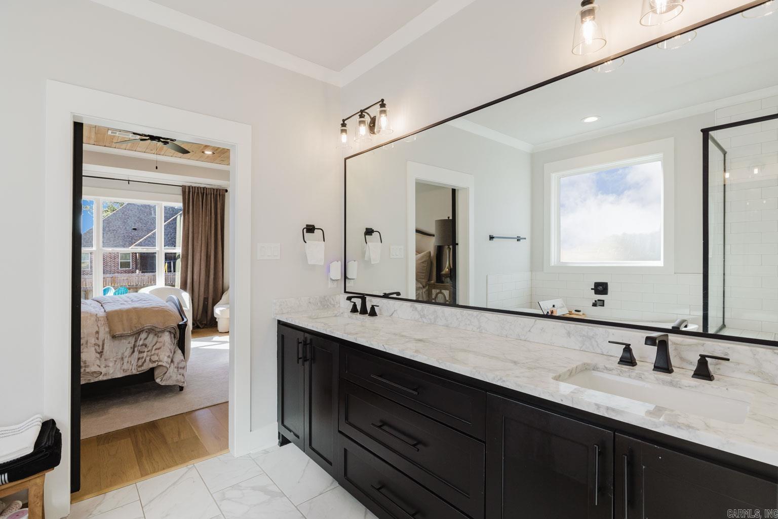 THE WOODS OF HURRICANE LAKE ESTA - Residential