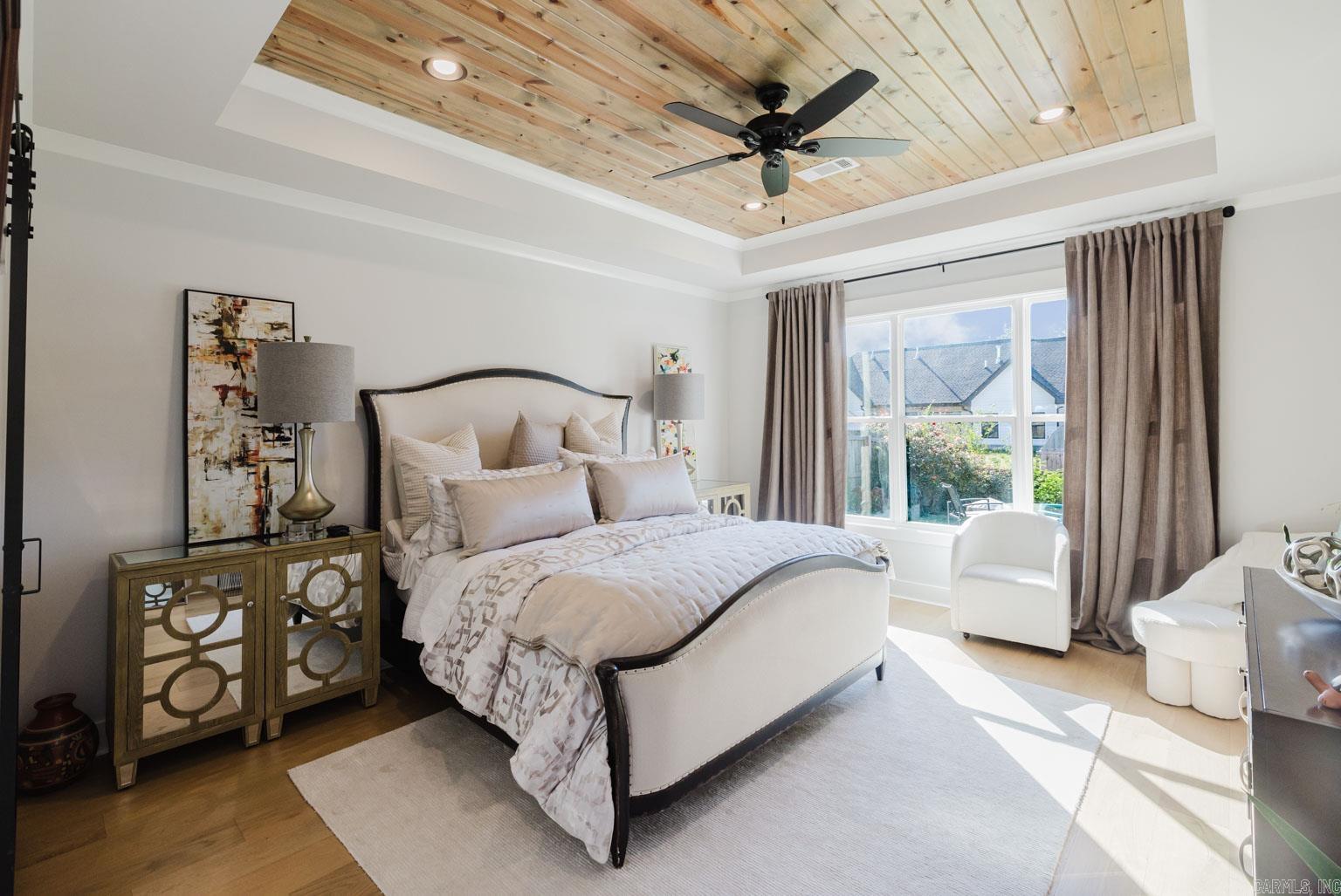 THE WOODS OF HURRICANE LAKE ESTA - Residential