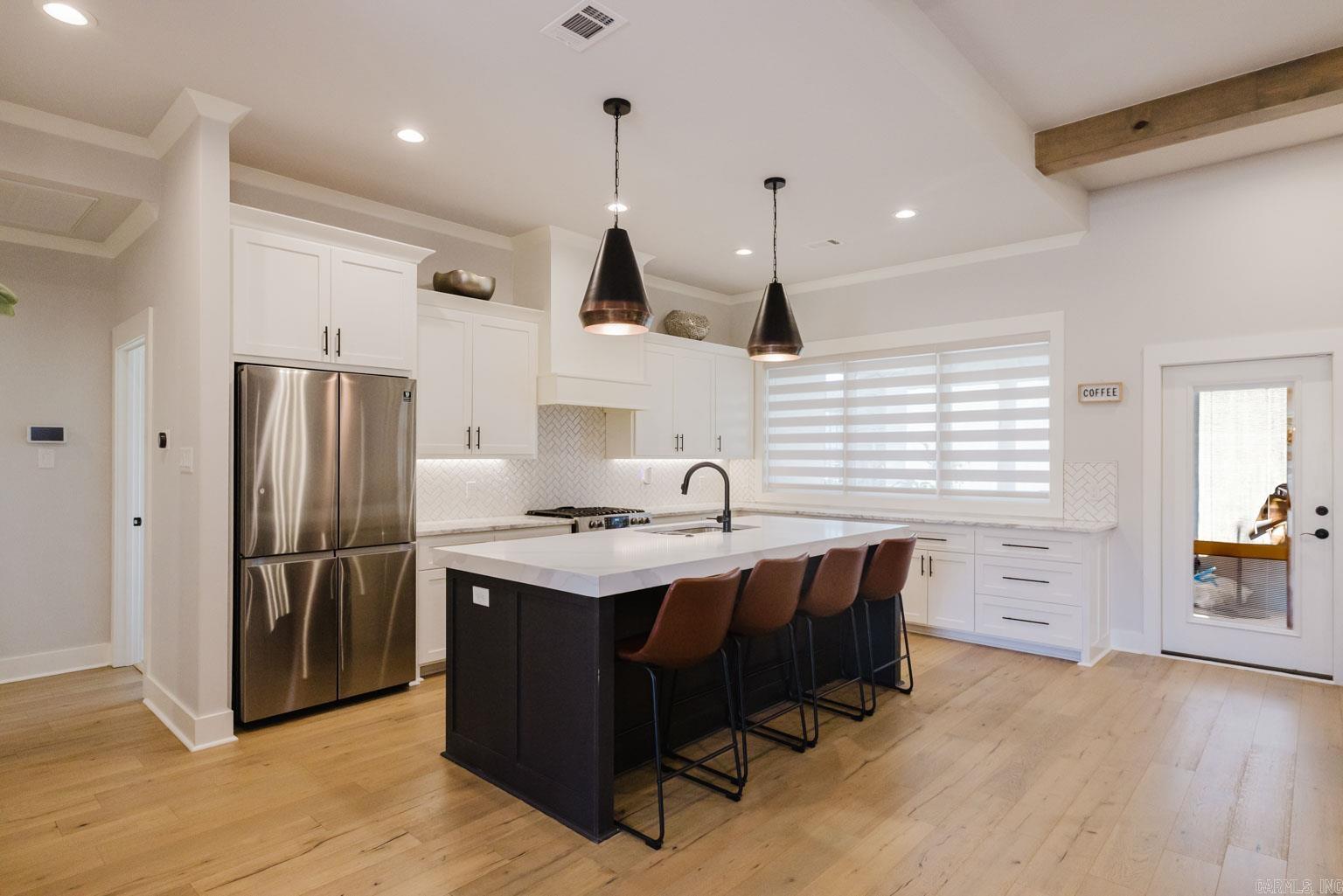 THE WOODS OF HURRICANE LAKE ESTA - Residential