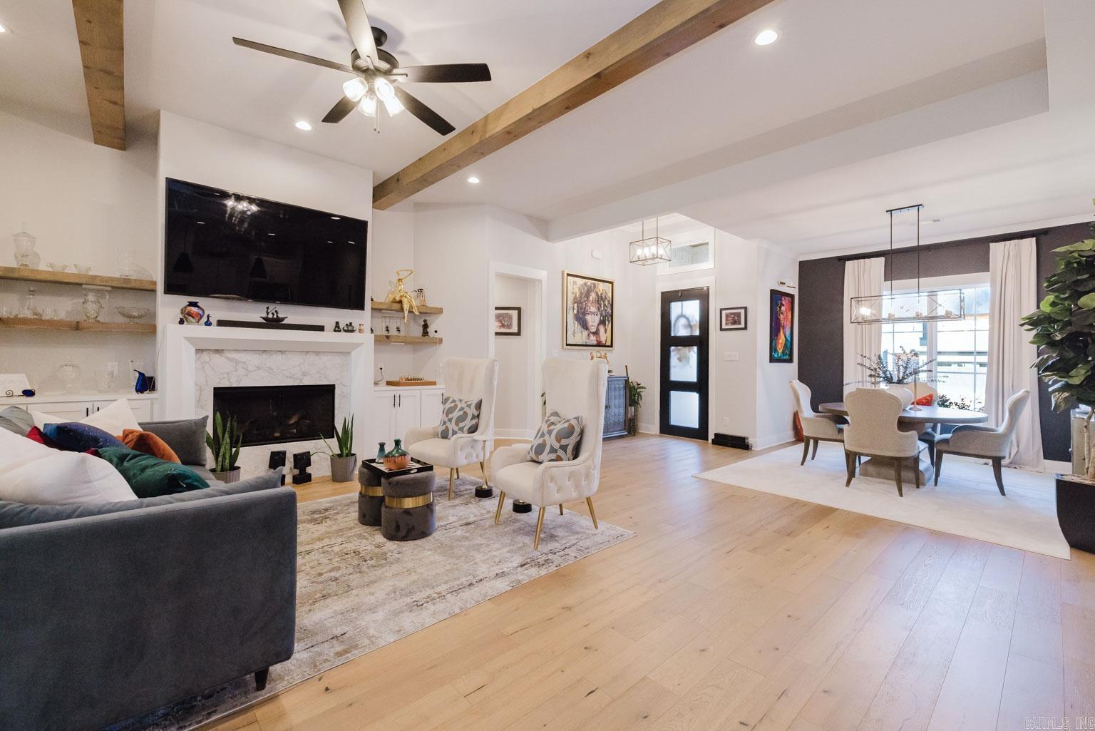 THE WOODS OF HURRICANE LAKE ESTA - Residential