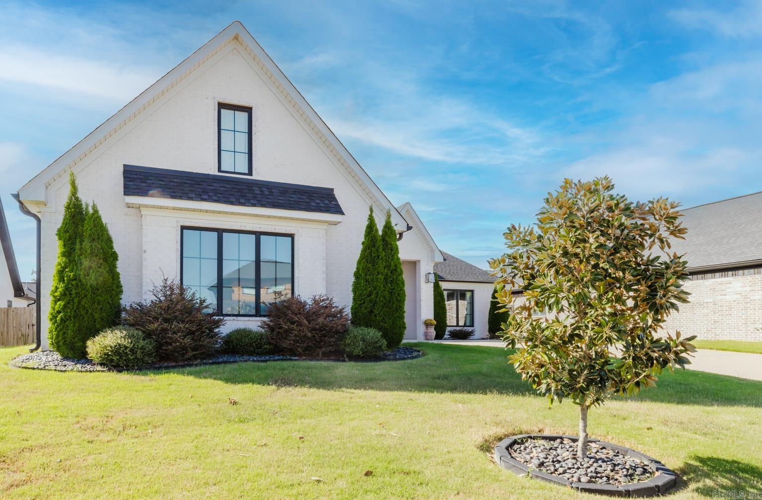 THE WOODS OF HURRICANE LAKE ESTA - Residential