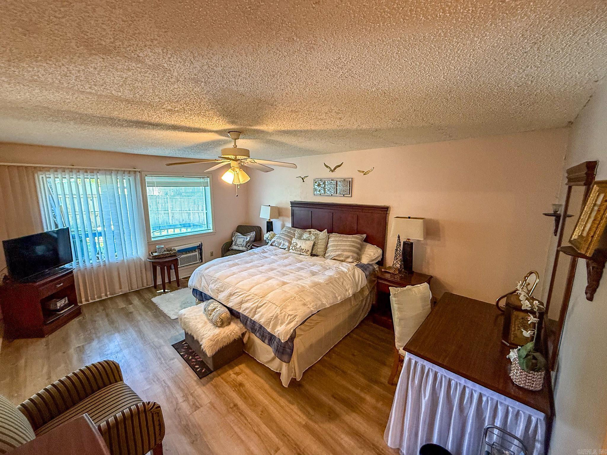 SHADOW RIDGE VILLAS - Residential