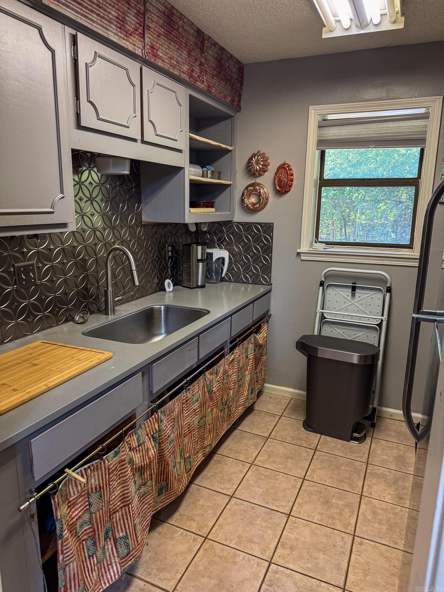 SHADOW RIDGE VILLAS - Residential