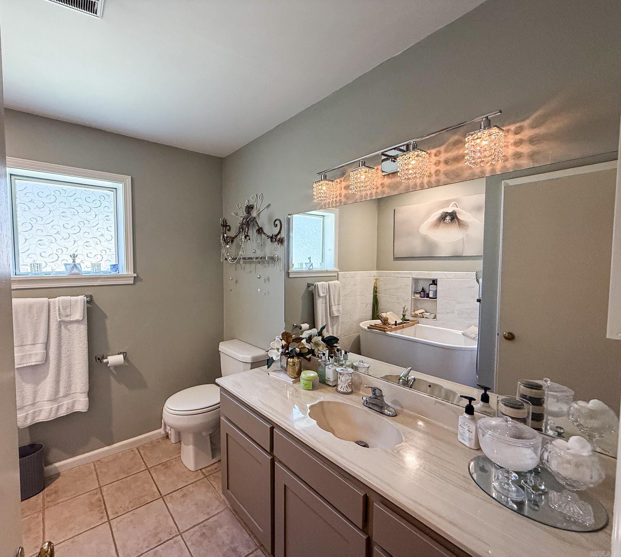 SHADOW RIDGE VILLAS - Residential