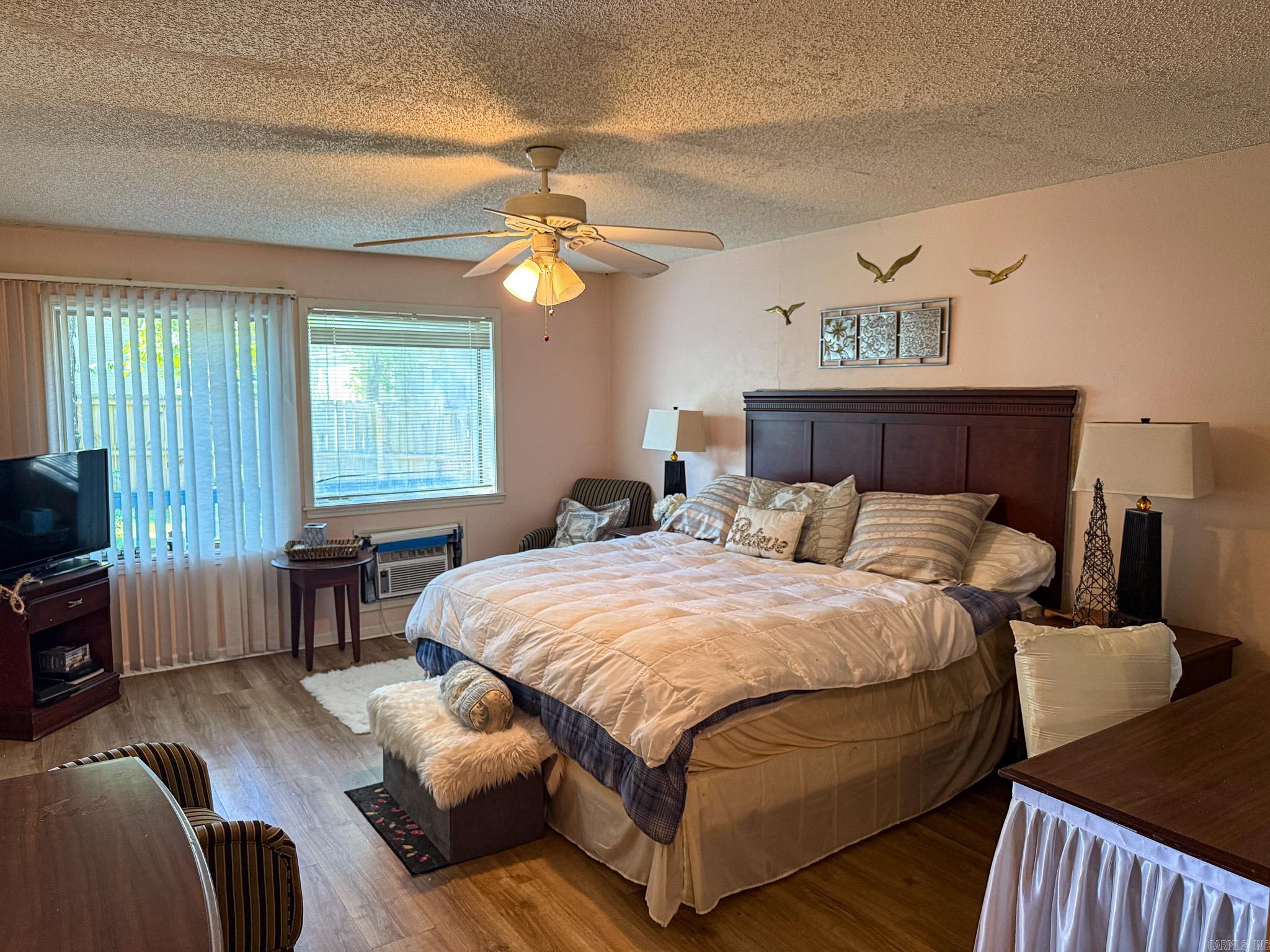 SHADOW RIDGE VILLAS - Residential