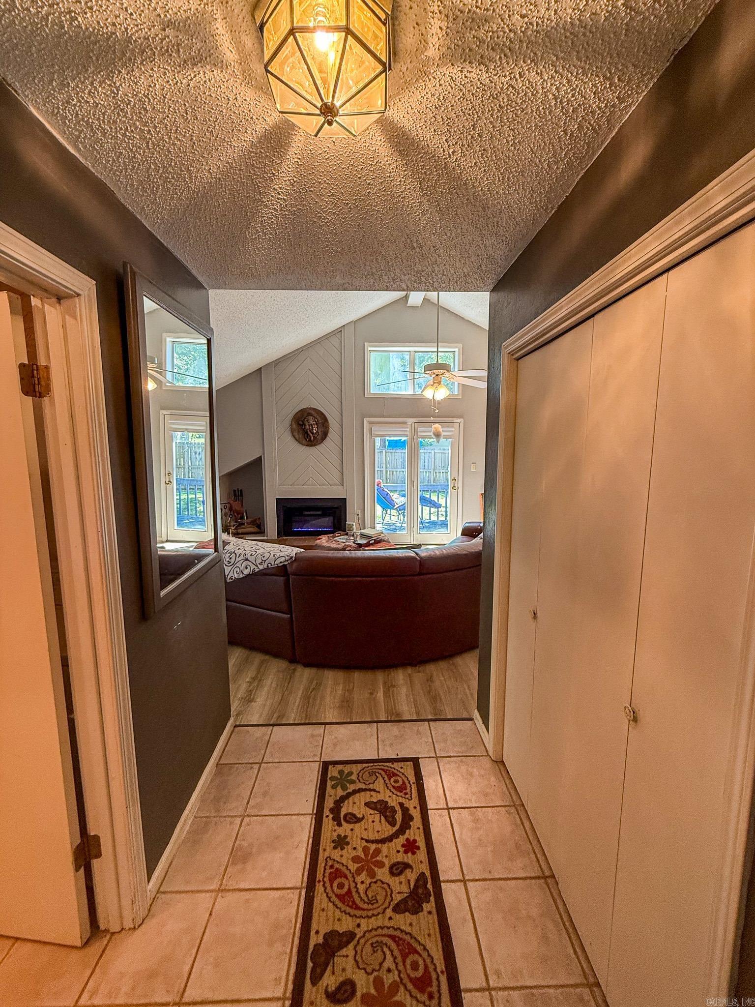 SHADOW RIDGE VILLAS - Residential