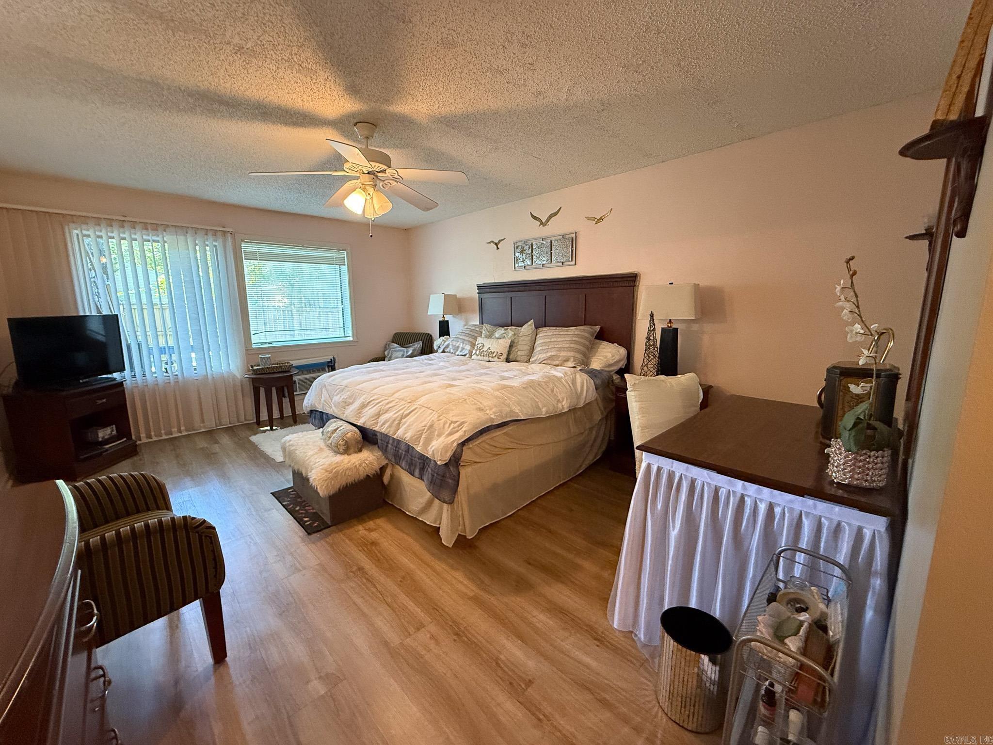 SHADOW RIDGE VILLAS - Residential