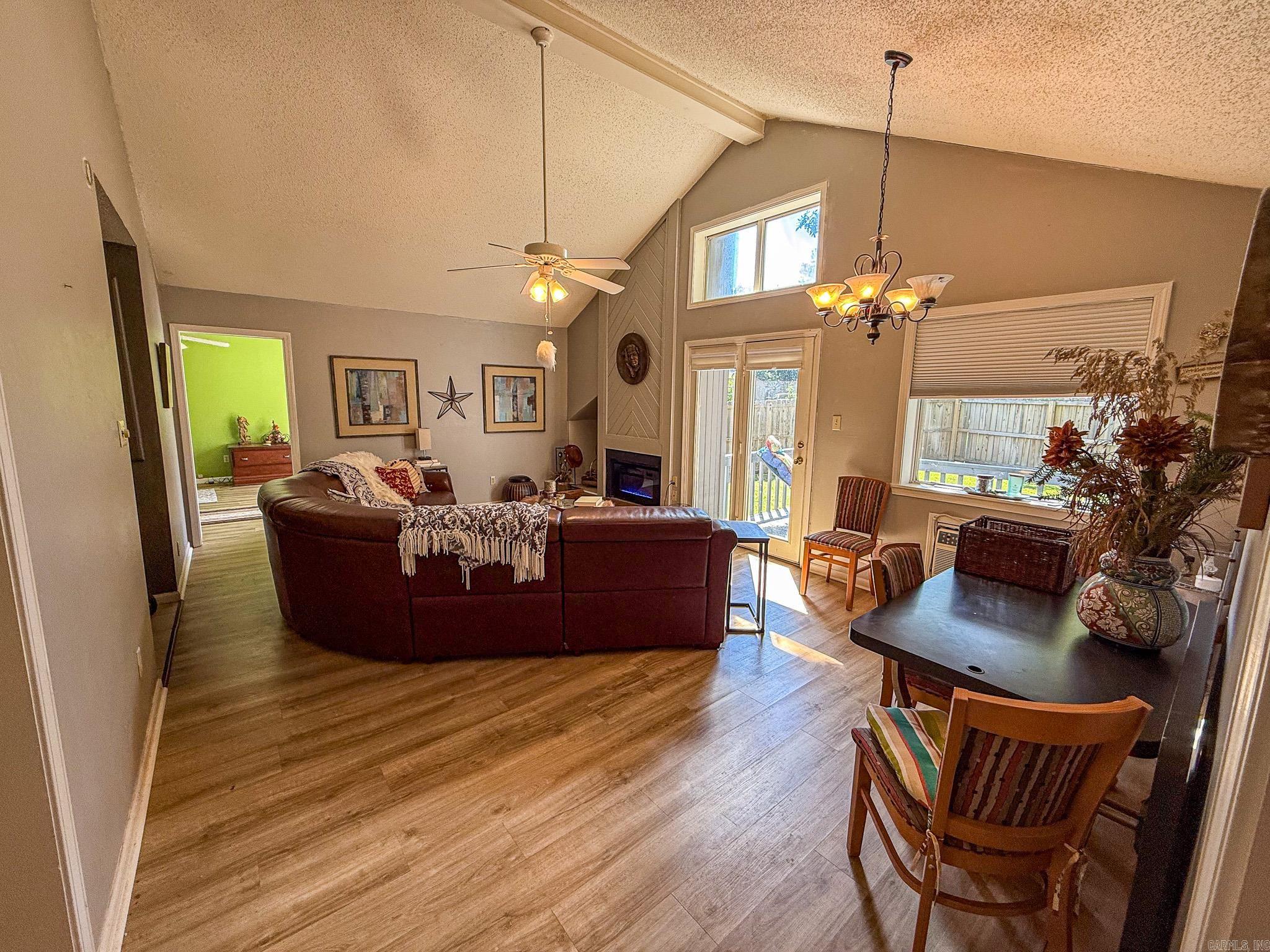 SHADOW RIDGE VILLAS - Residential