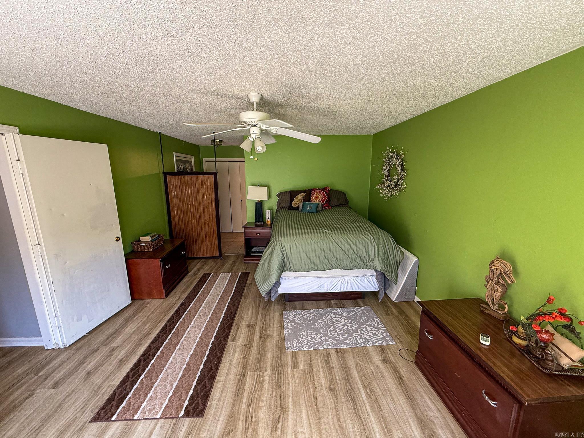 SHADOW RIDGE VILLAS - Residential