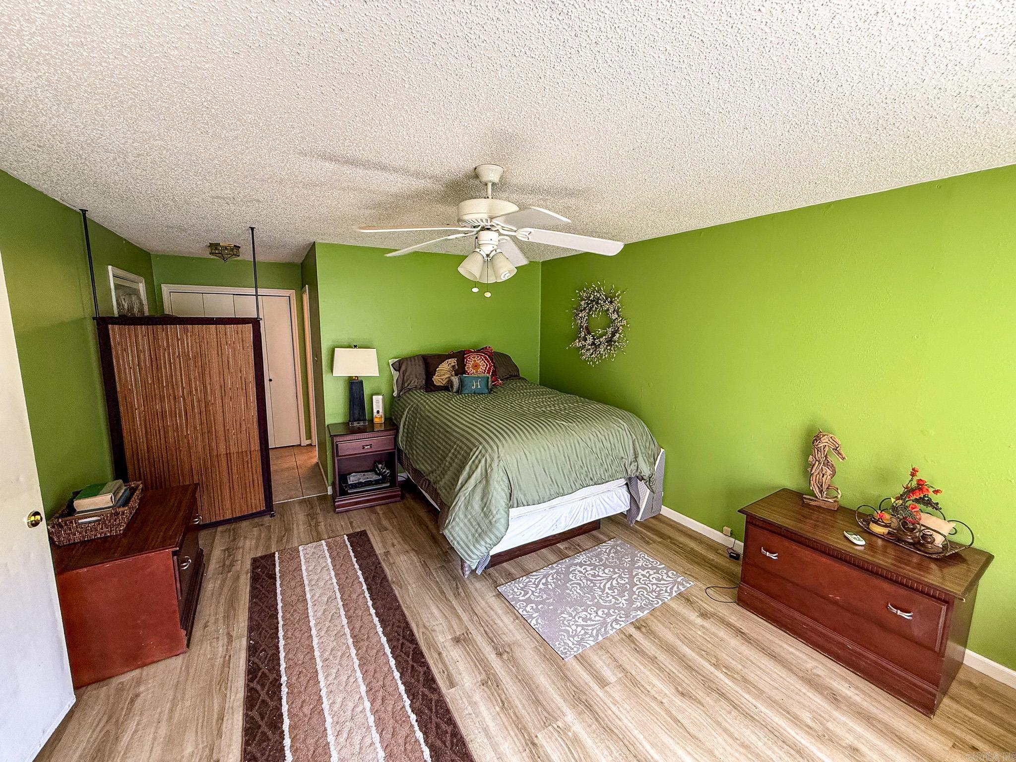 SHADOW RIDGE VILLAS - Residential