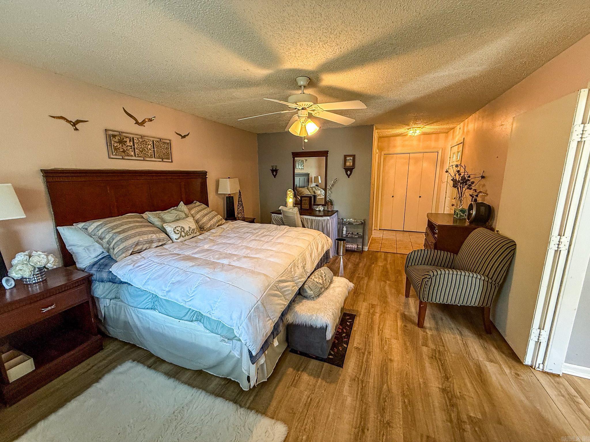 SHADOW RIDGE VILLAS - Residential