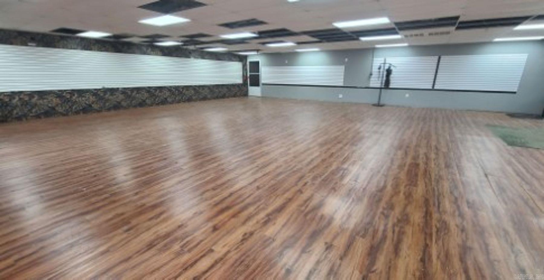 Metes & Bounds - Commercial Sale