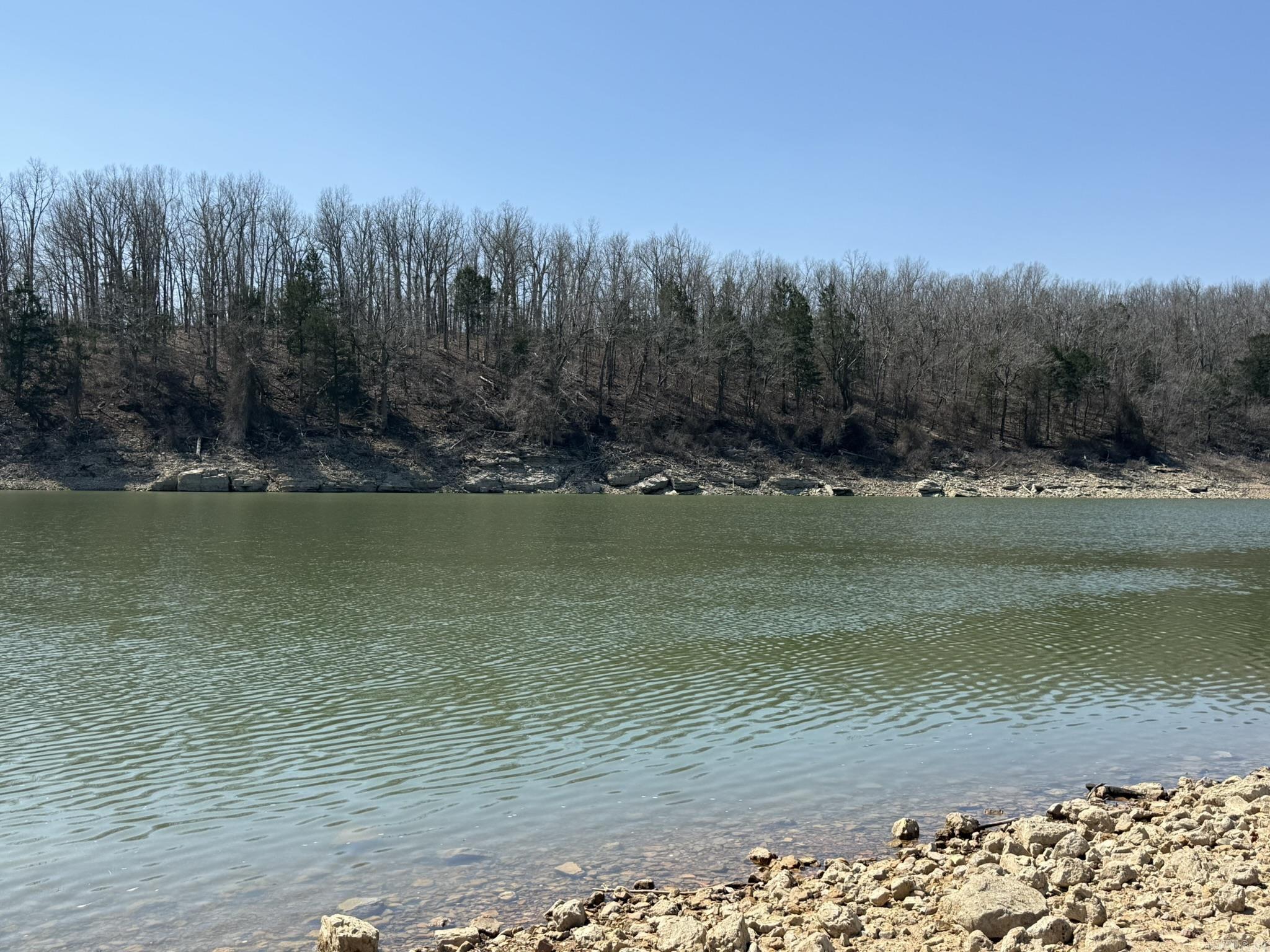 COMSTOCK COVE - Land