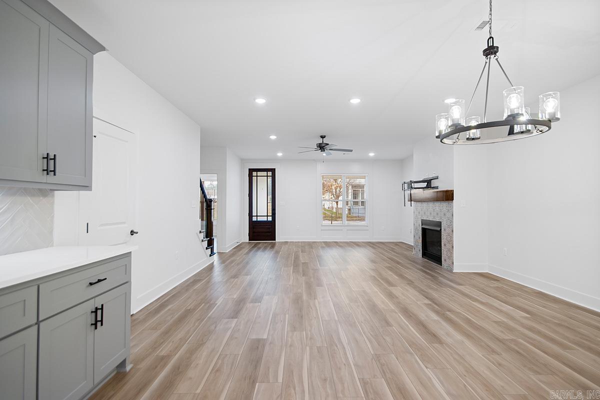 MIDTOWN BRYANT - Residential