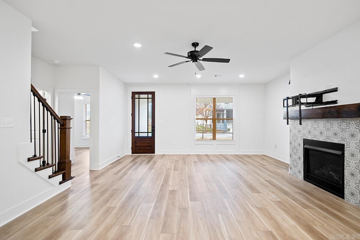 MIDTOWN BRYANT - Residential