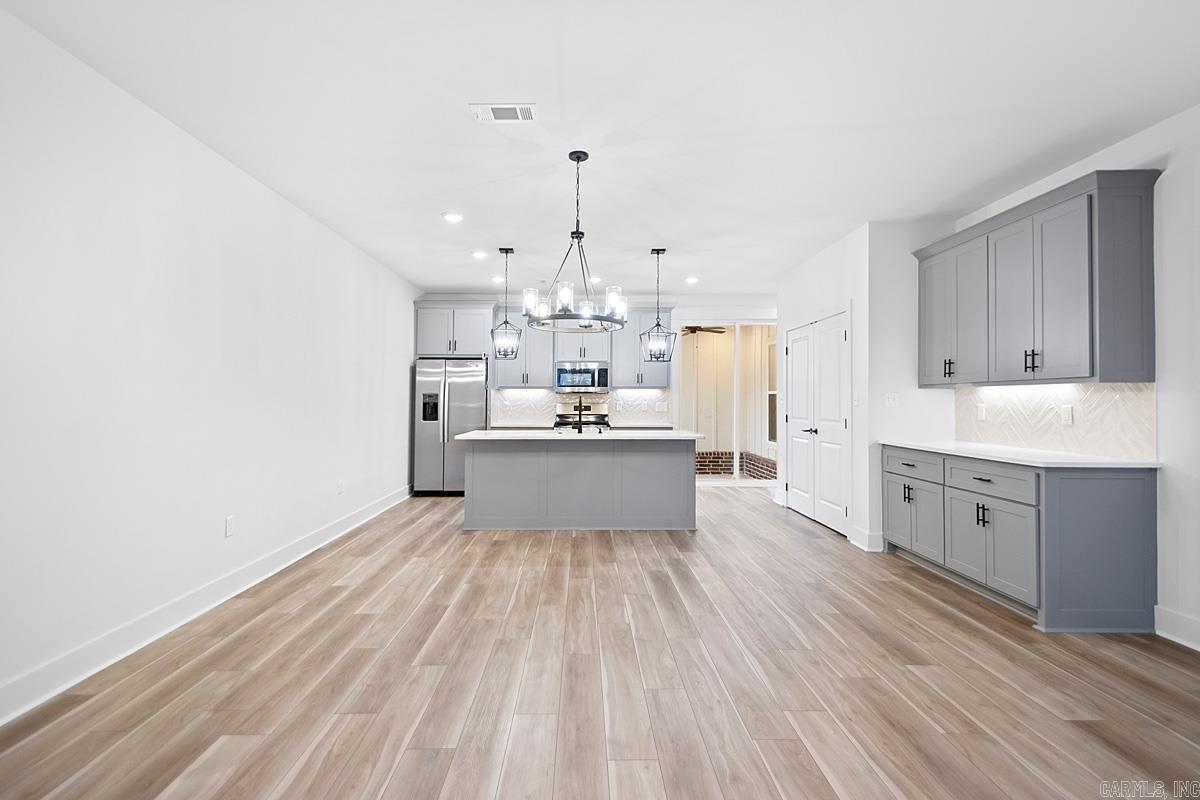 MIDTOWN BRYANT - Residential