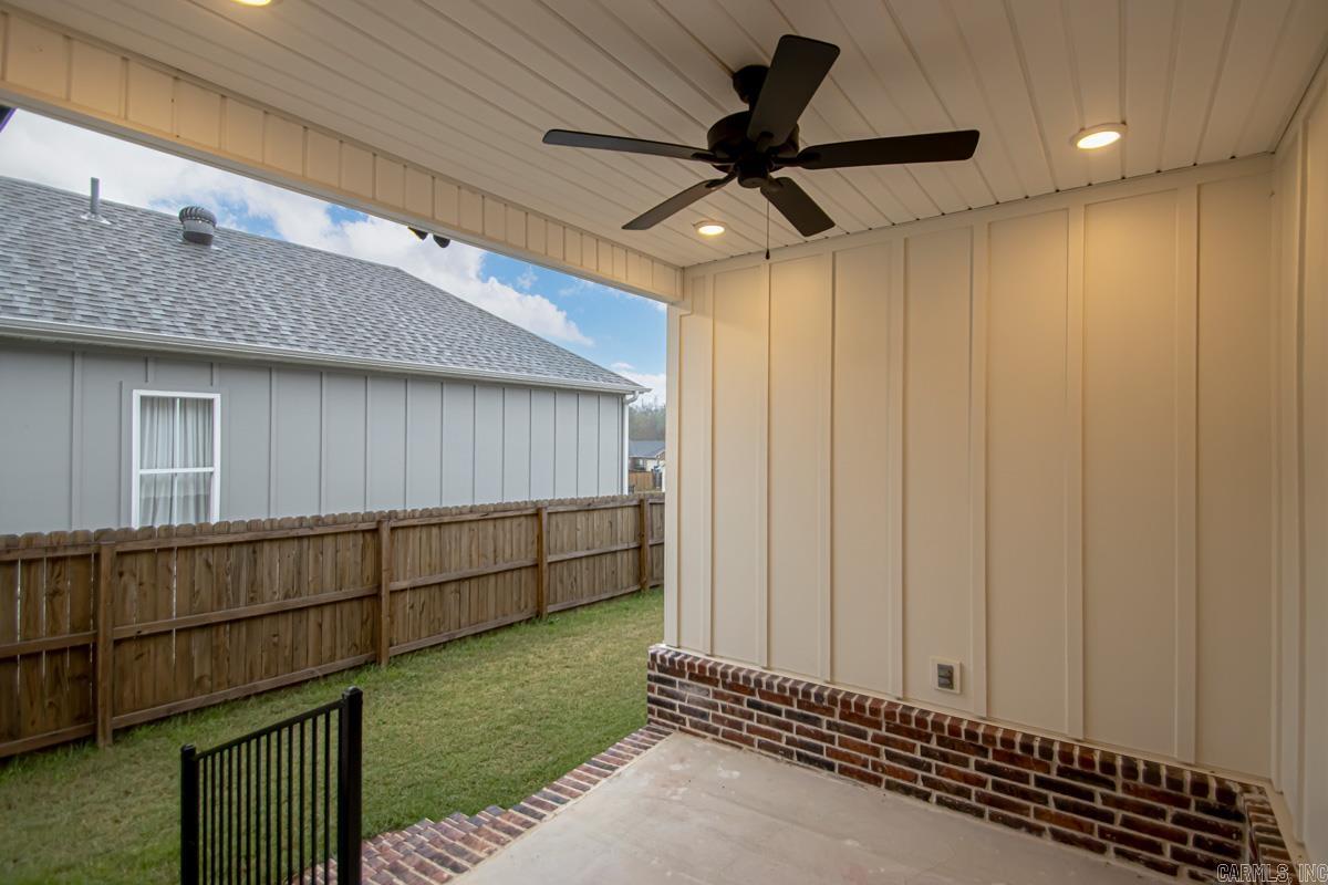 MIDTOWN BRYANT - Residential