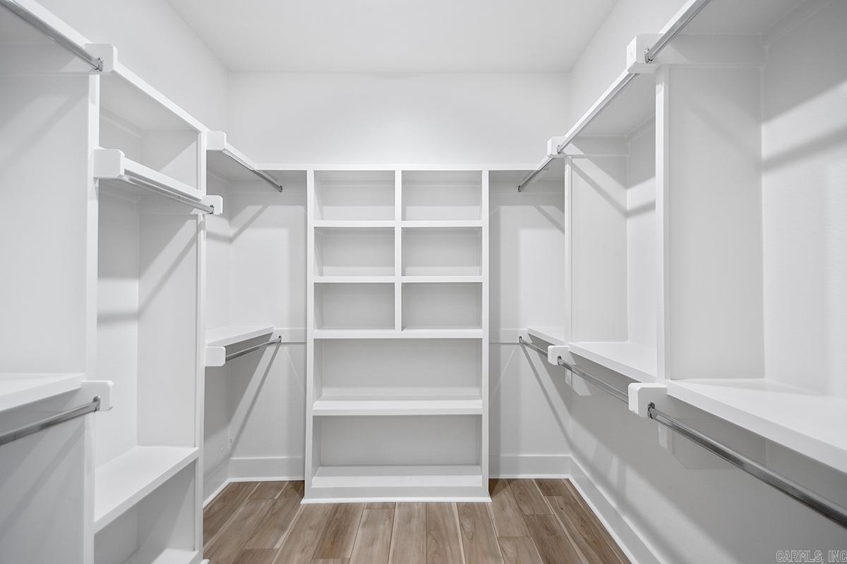 MIDTOWN BRYANT - Residential