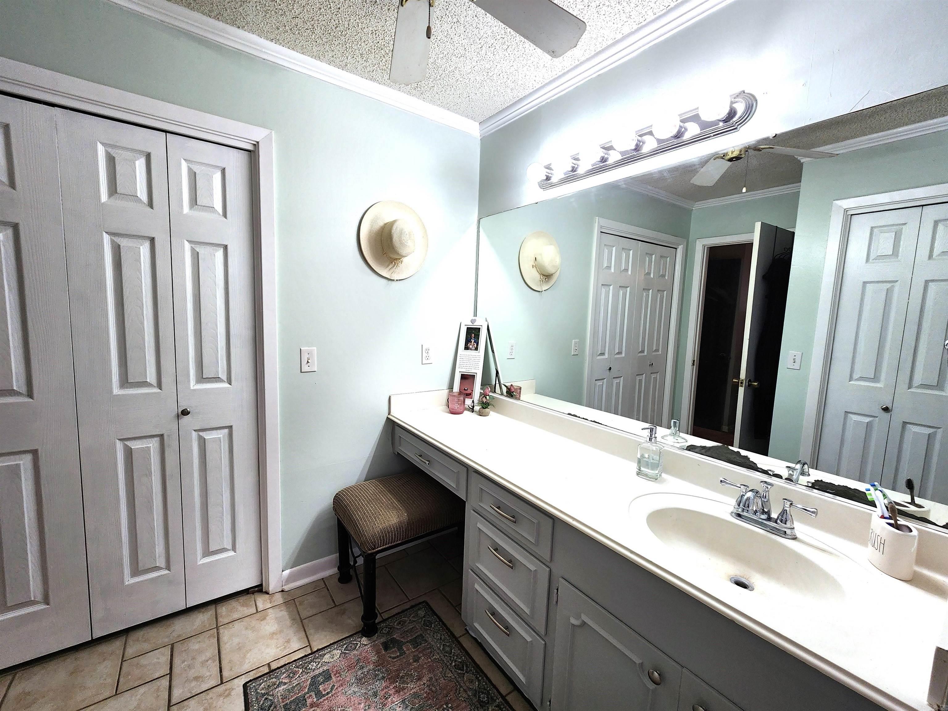 Thompson Heights 5th - Residential