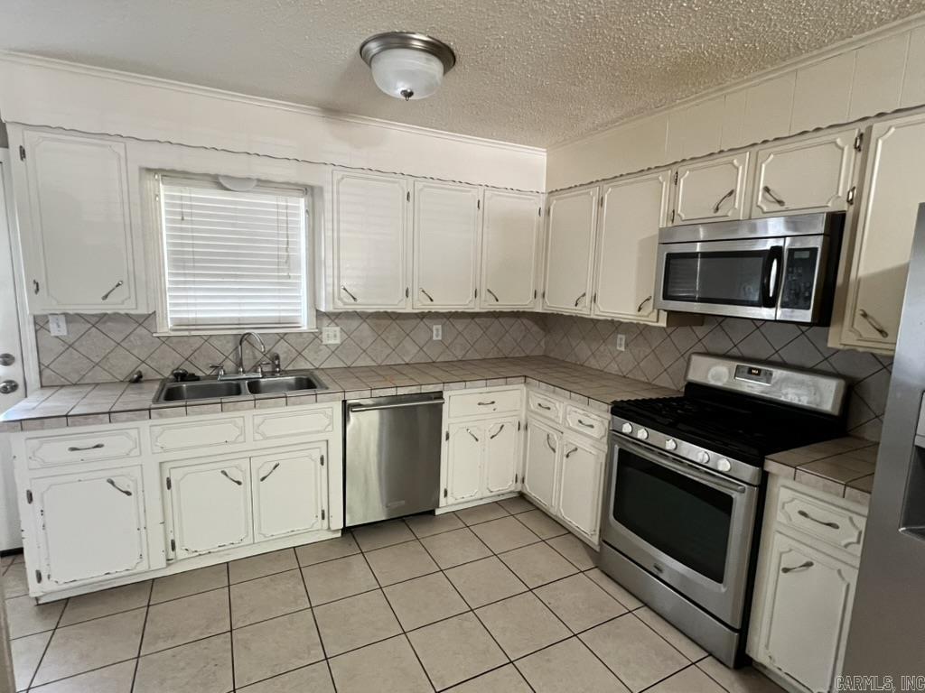 WEST GATE - Residential