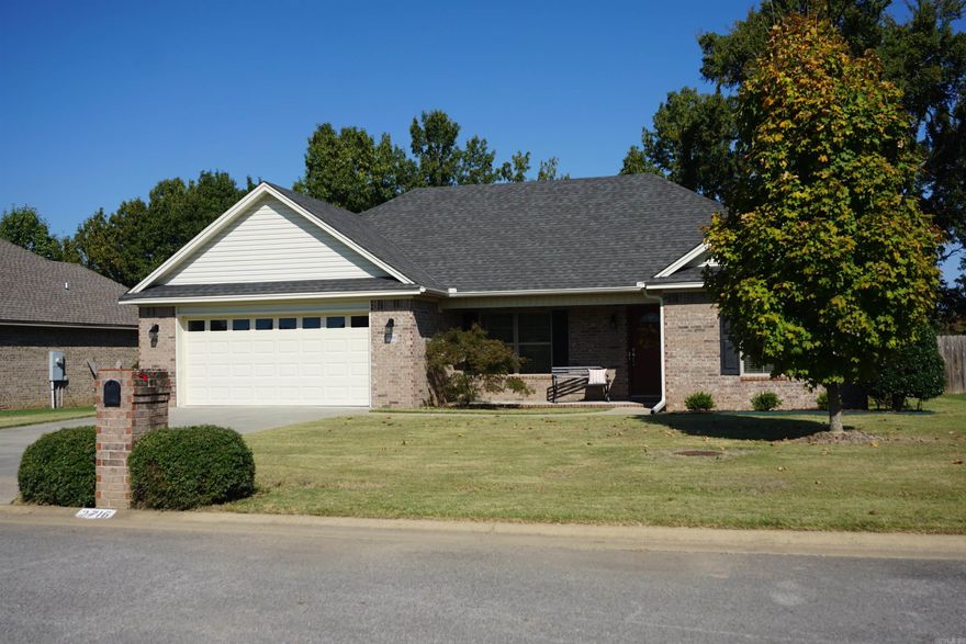 Very nice home in Ridgewood Subdivision in West Searcy. 1 owner home that has been well cared for. Nice laminate flooring through most of the house and carpet in 2 of the bedrooms.  Split floor plan and large eat in Kitchen with very nice cabinets with pull out shelving in the pantry and nice appliances plus lots of countertop space. The living room is great size and has large windows with nice blinds. The bedrooms have great closets and the whole house is a light neutral color. The back yard is partially fenced and there is a wonderful covered back patio! Seller will let the refrigerator washer and dryer stay with acceptable offer.