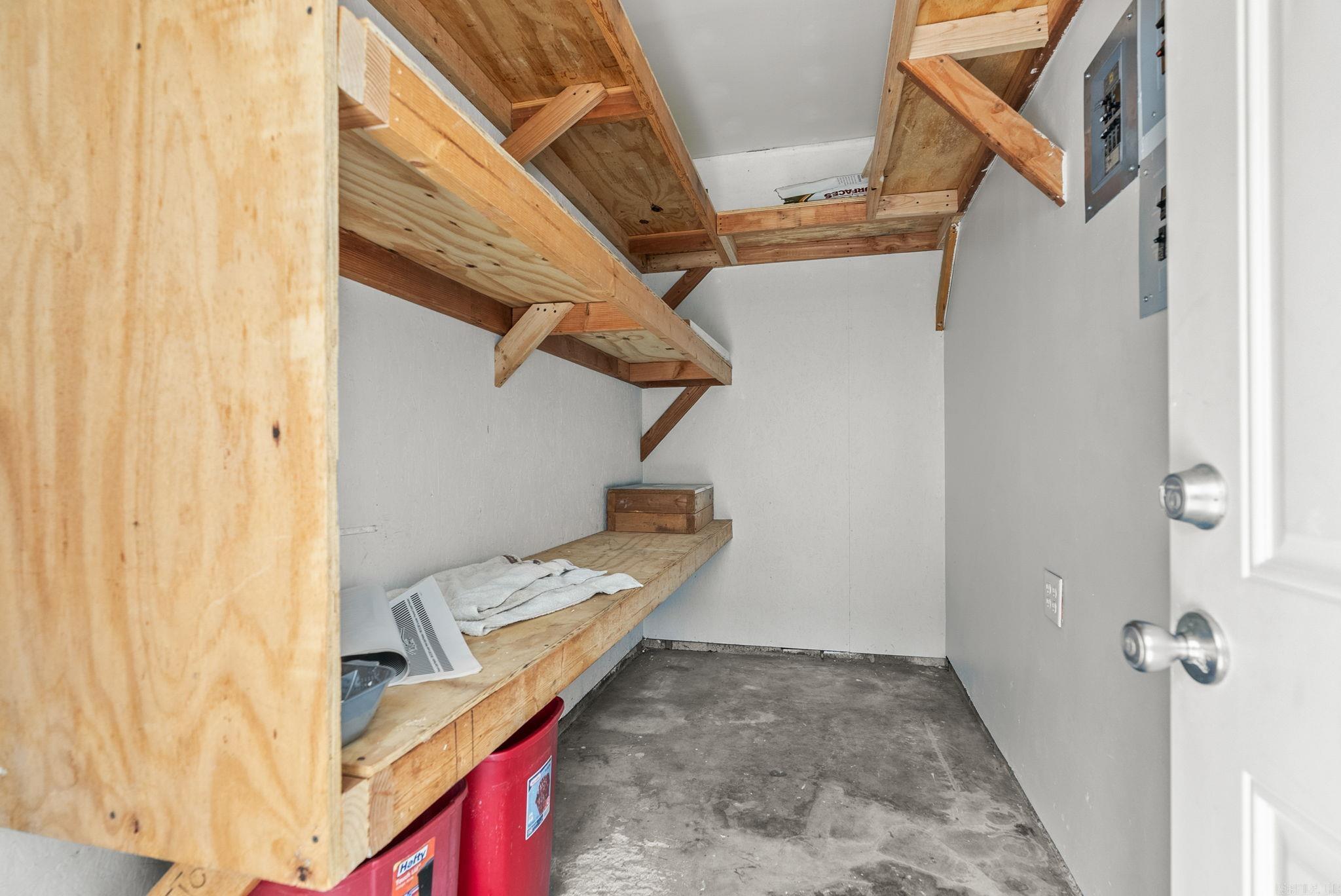 DELWOOD - Residential