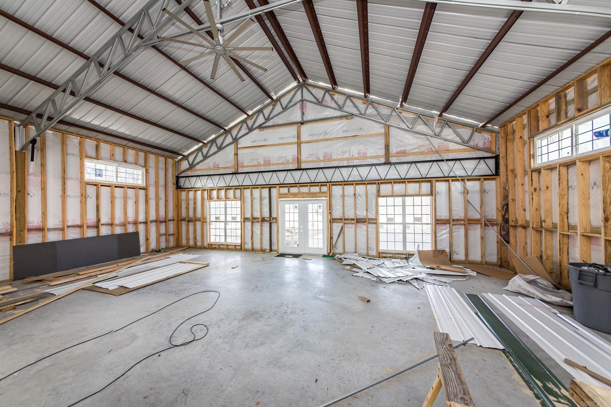 City of Clinton - Commercial Sale