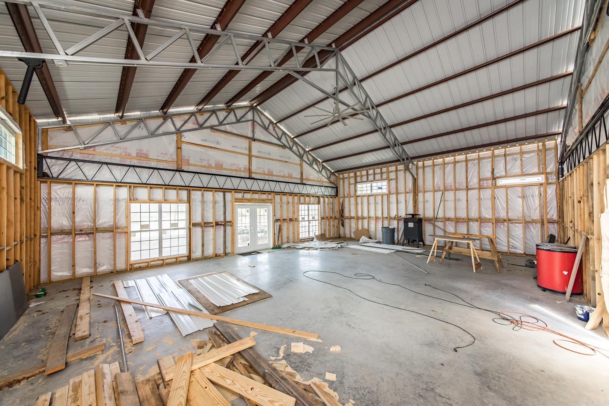 City of Clinton - Commercial Sale