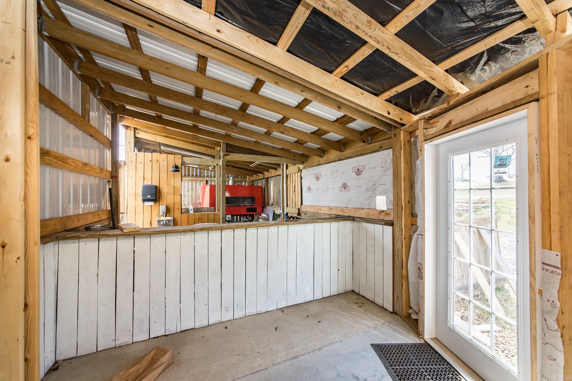 City of Clinton - Commercial Sale