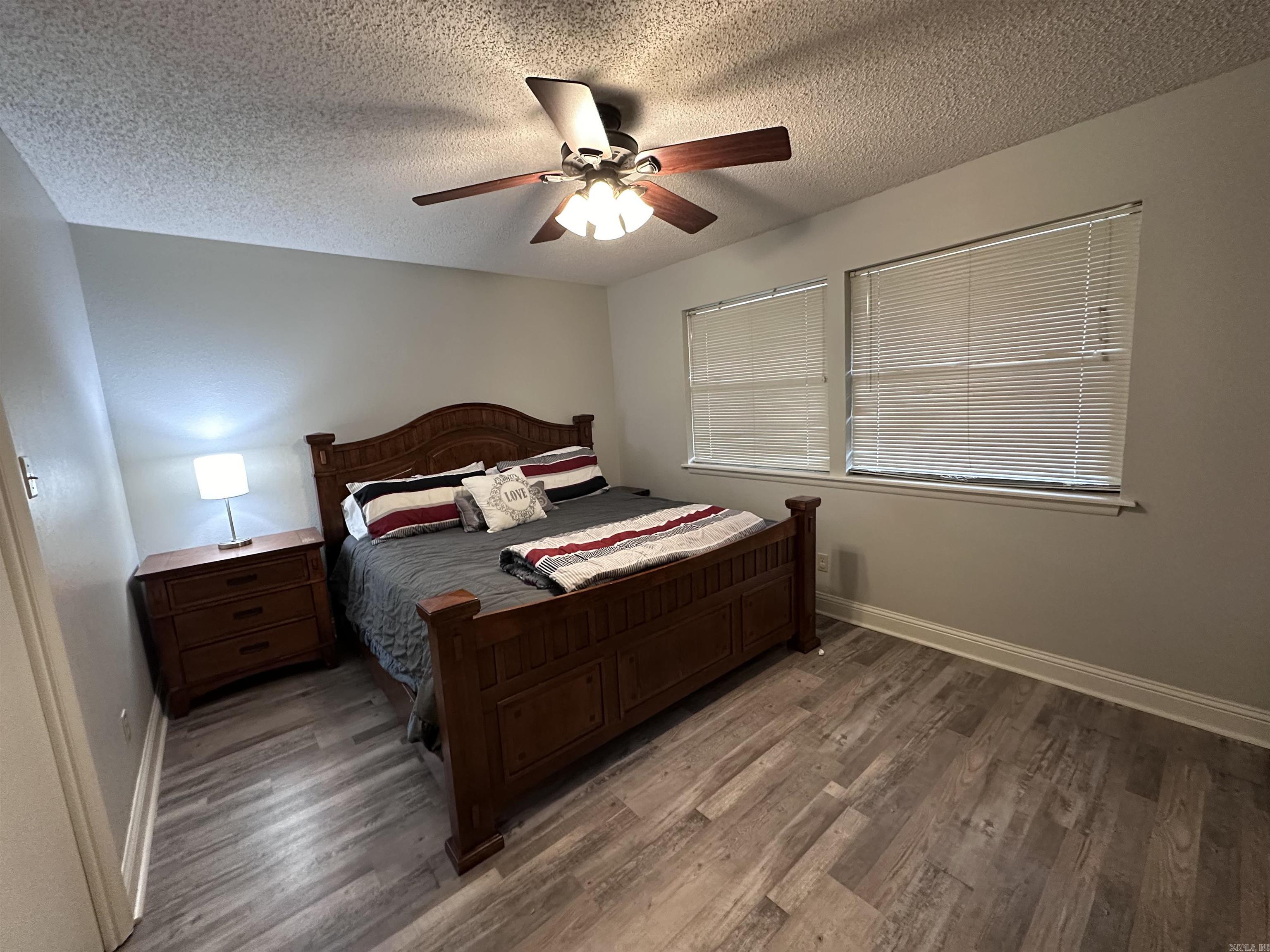 EMERALD ISLE HPR - Residential Lease