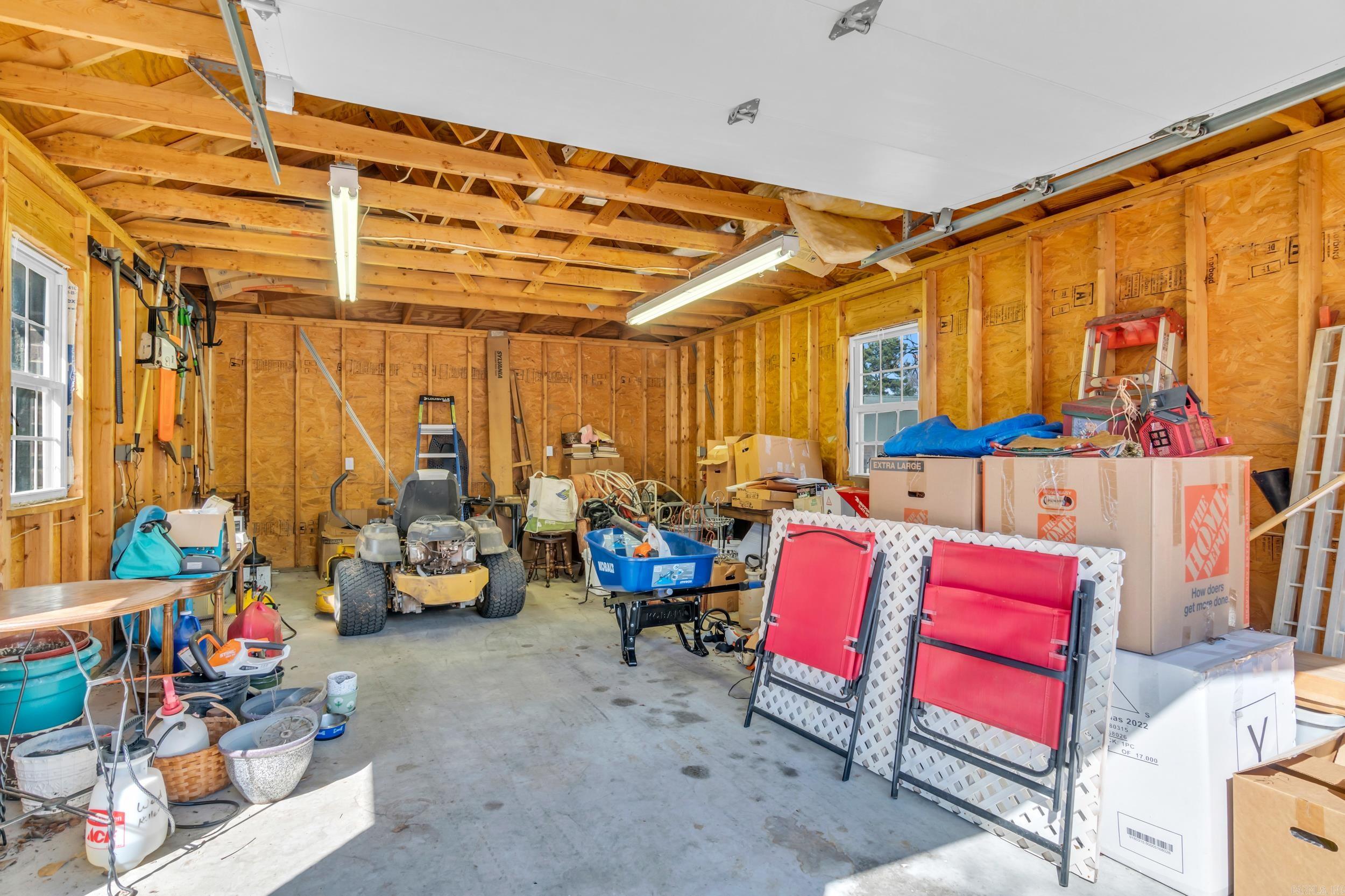 EAST SIDE - Residential