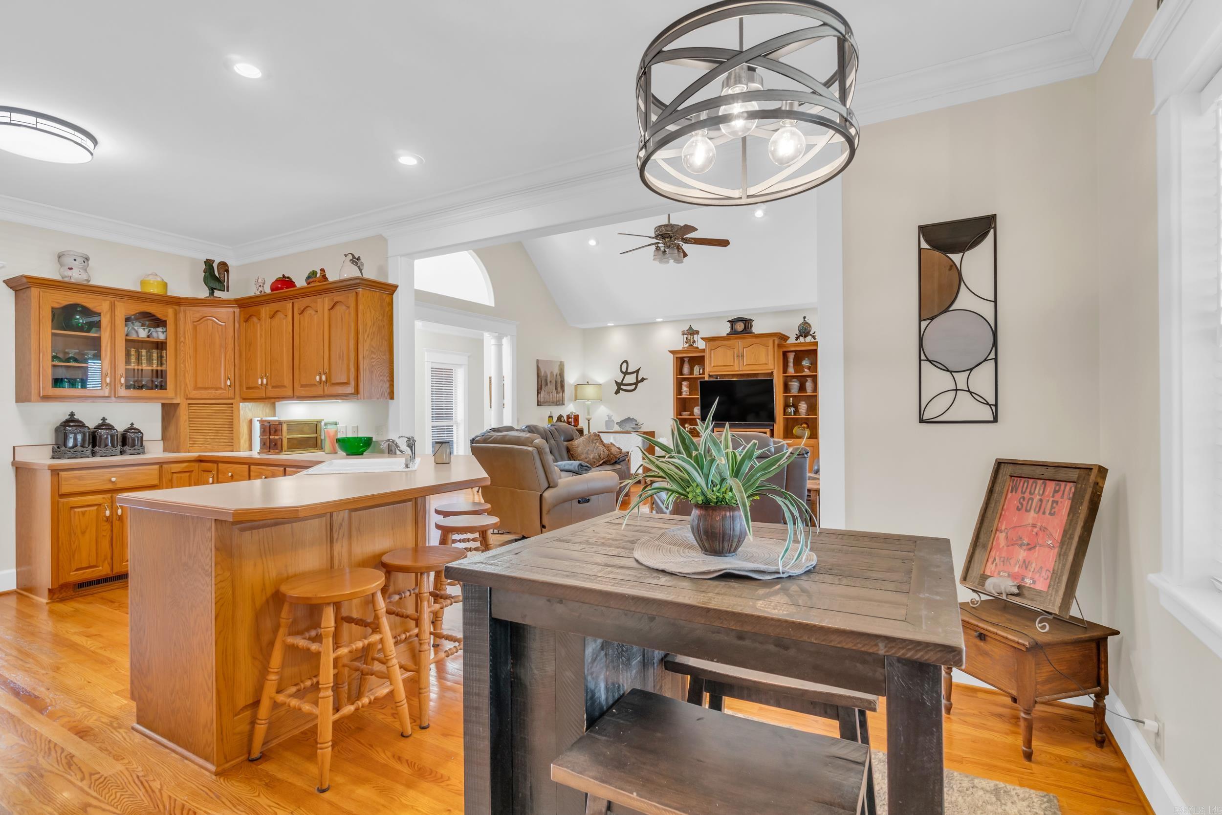 EAST SIDE - Residential