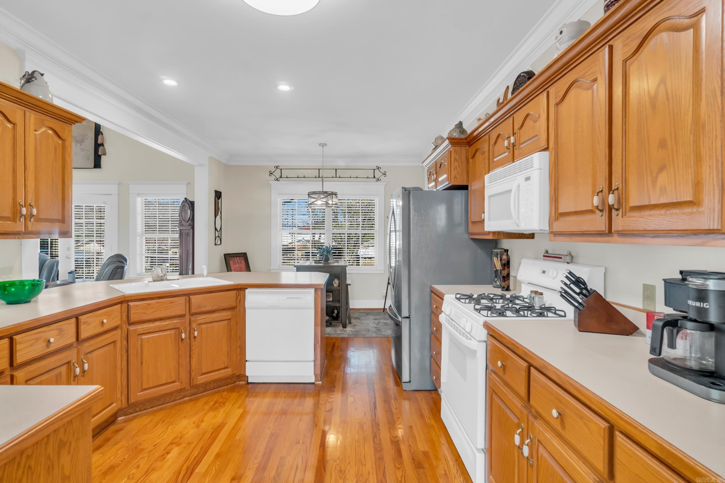 EAST SIDE - Residential